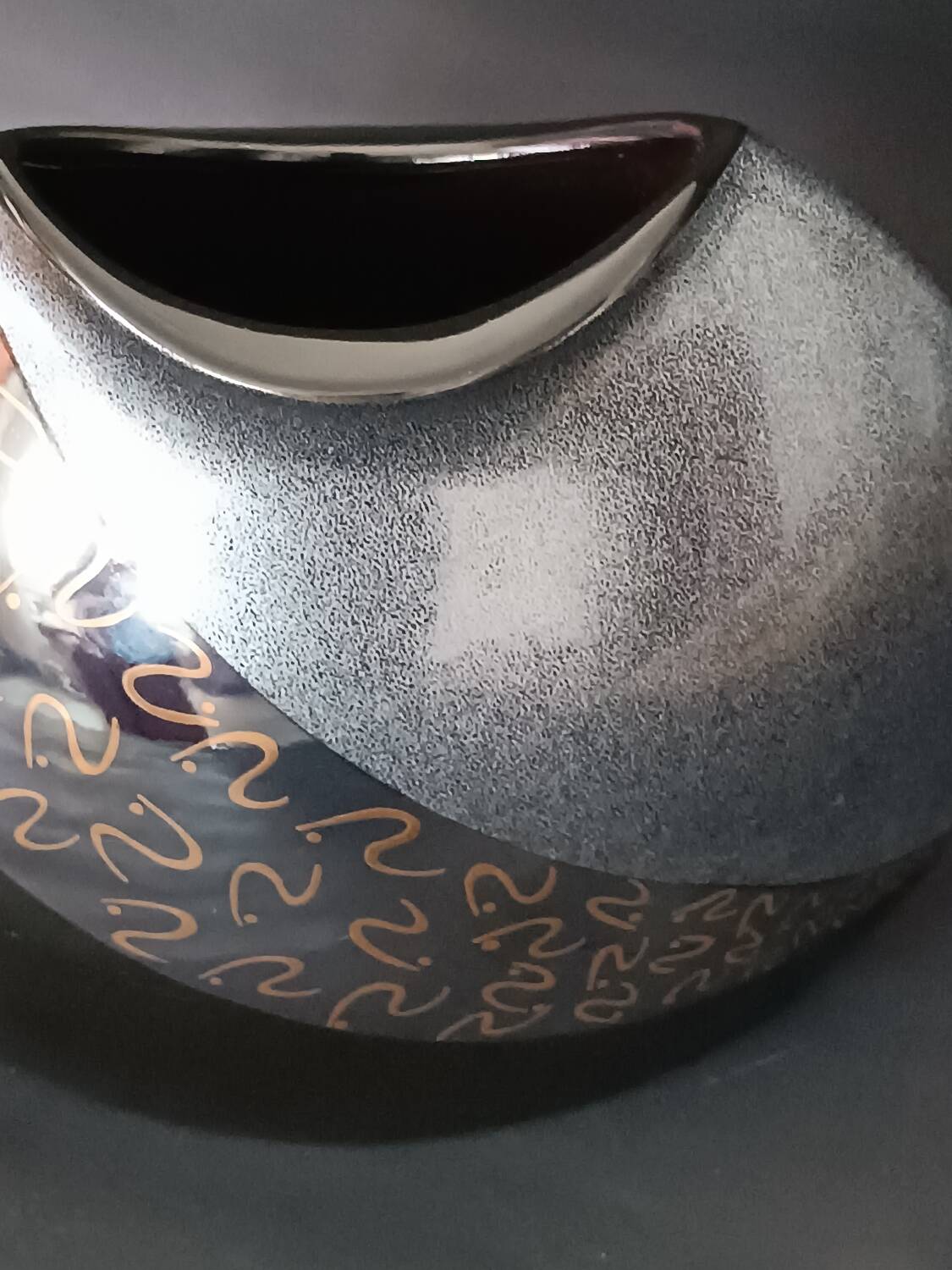 Steuler black ceramic geometric vase