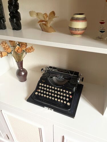 Machine à écrire Continental Wanderer portable