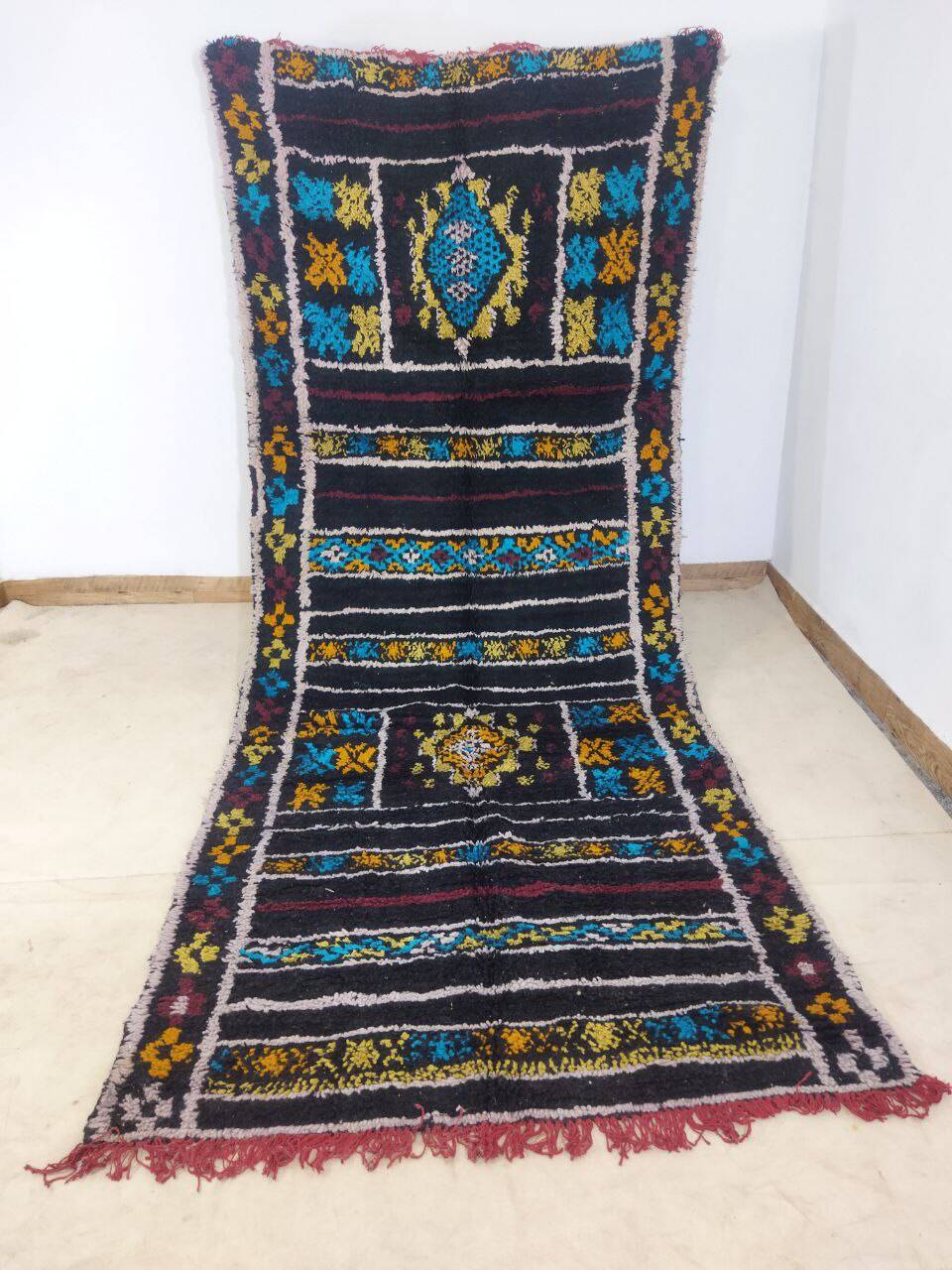 Handmade moroccan berber rug 345 x 110 cm