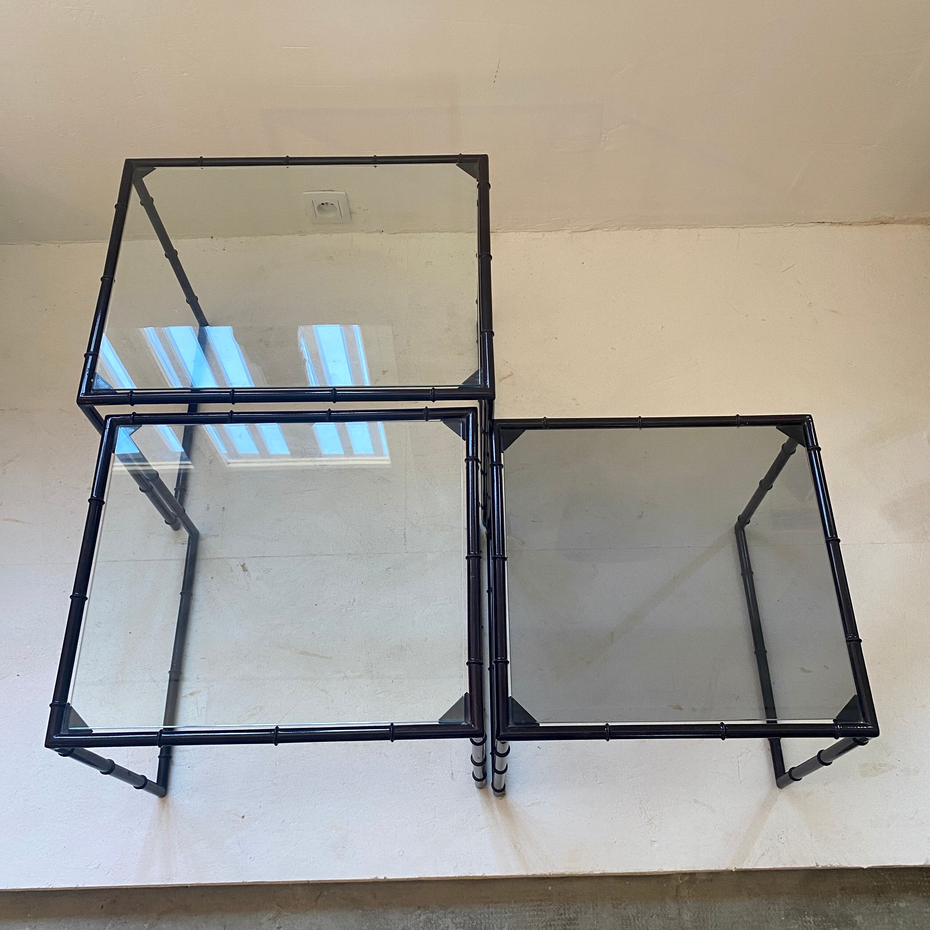 Trundle table 1970 metal bamboo way