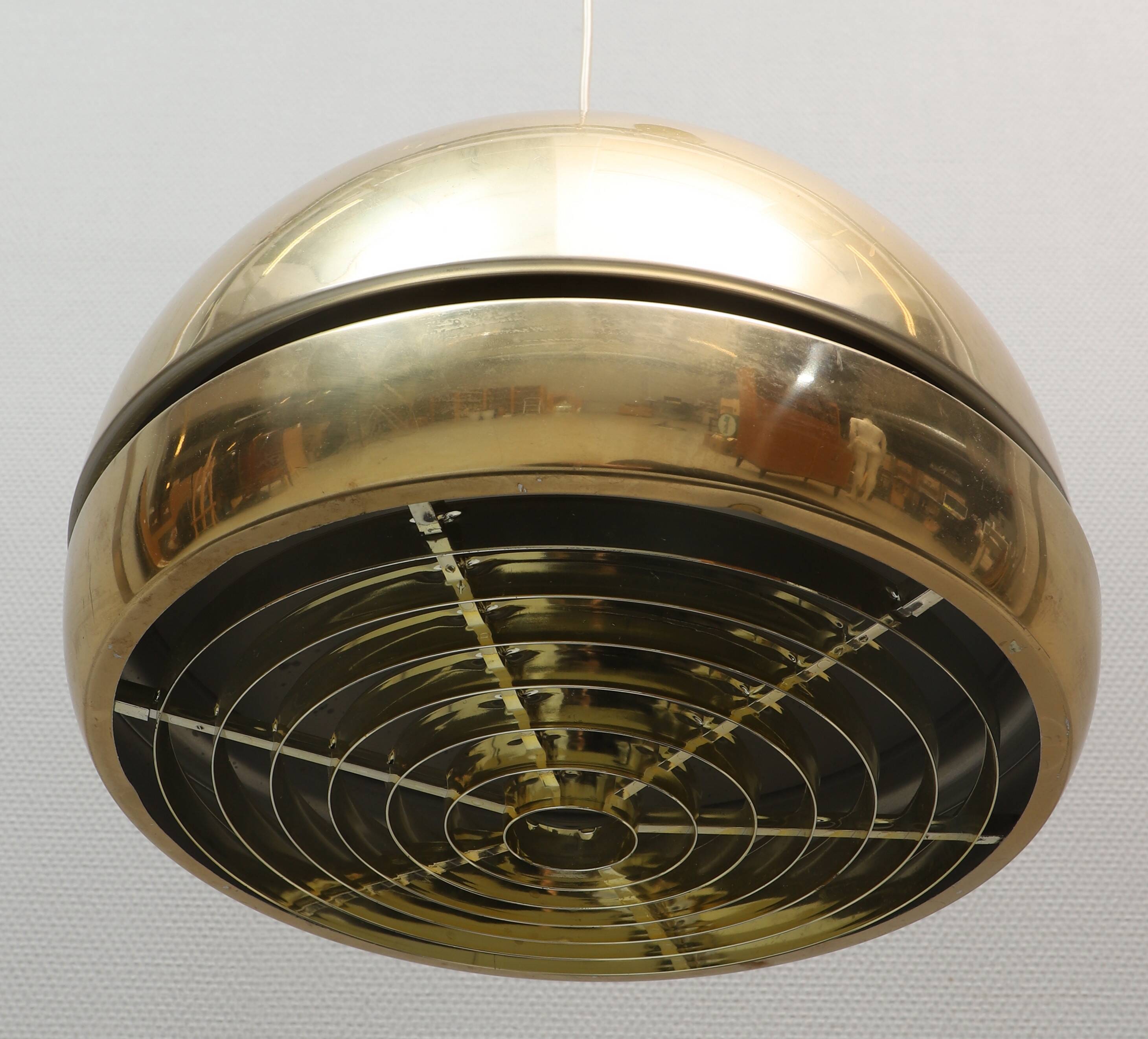 Hemi-Sweden pendant light from the 60s/70s