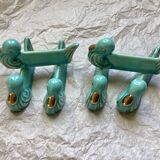 Duck-shaped ceramic knife rest