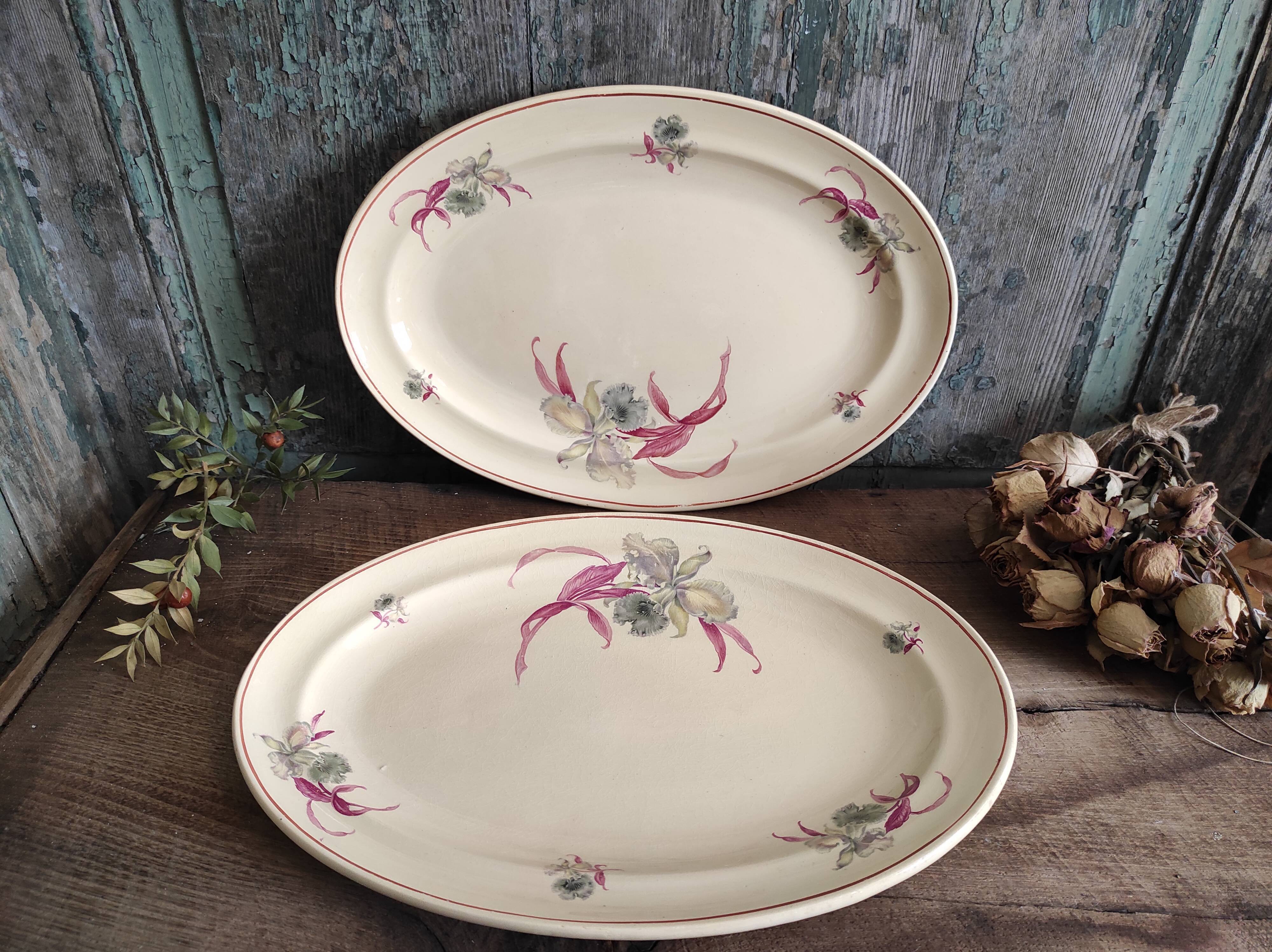 Vintage French oval serving dish by Moulin des Loups