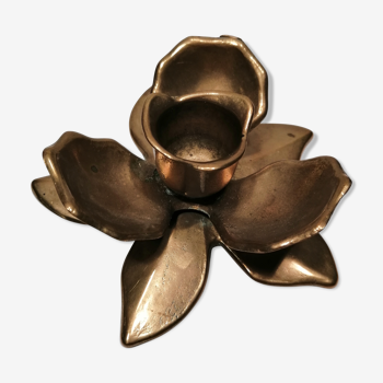 Brass flower candleholder