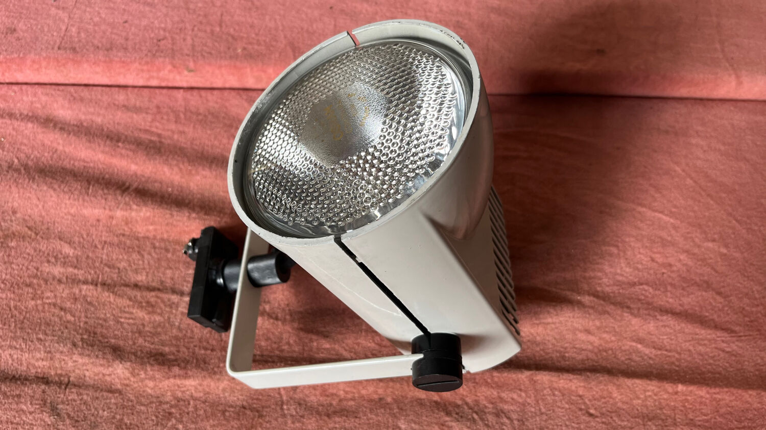 Adjustable spot Lita 90s