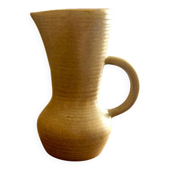 Pitcher