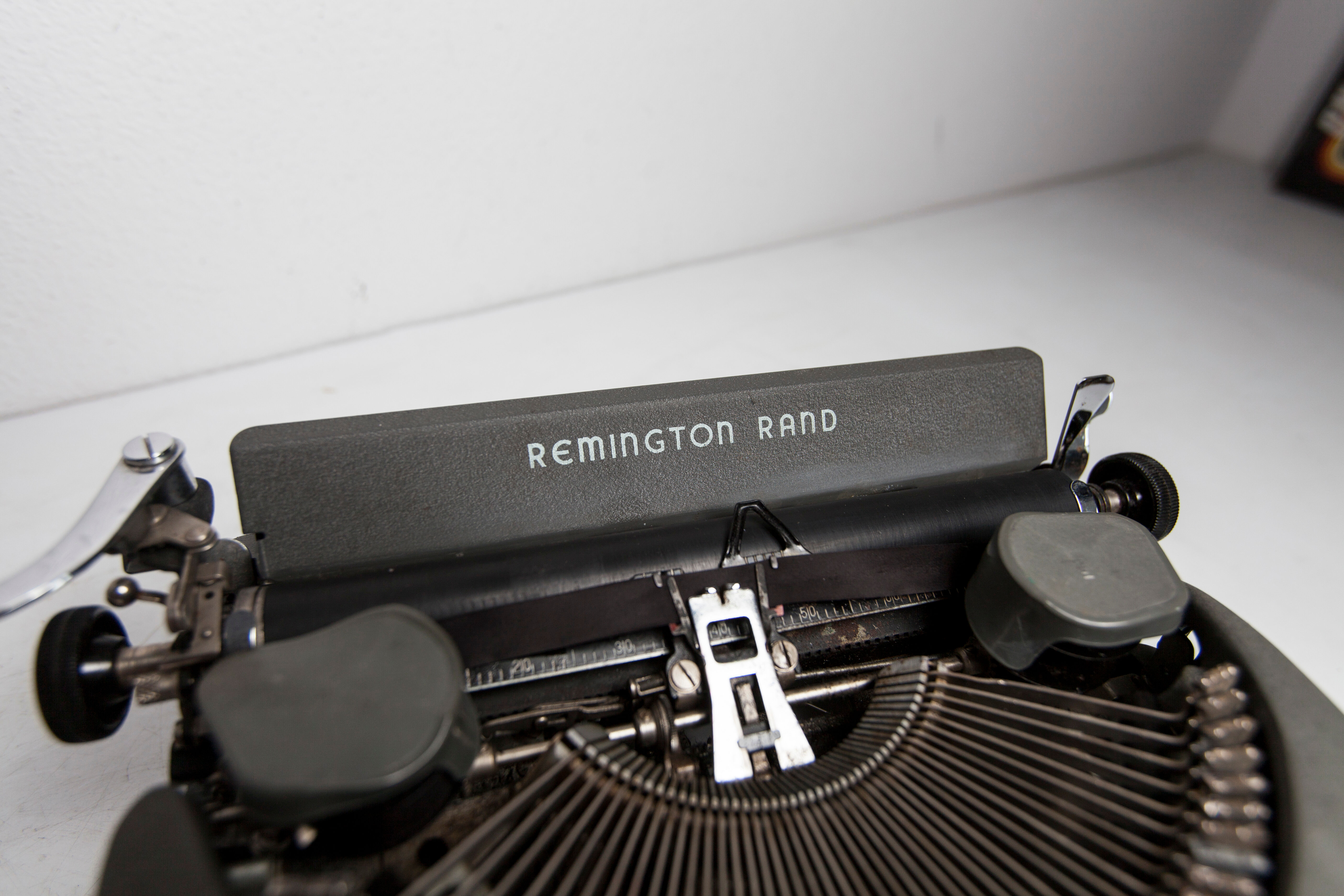 Typewriter Remington rand 1947 deluxe model 5 revised and new ribbon