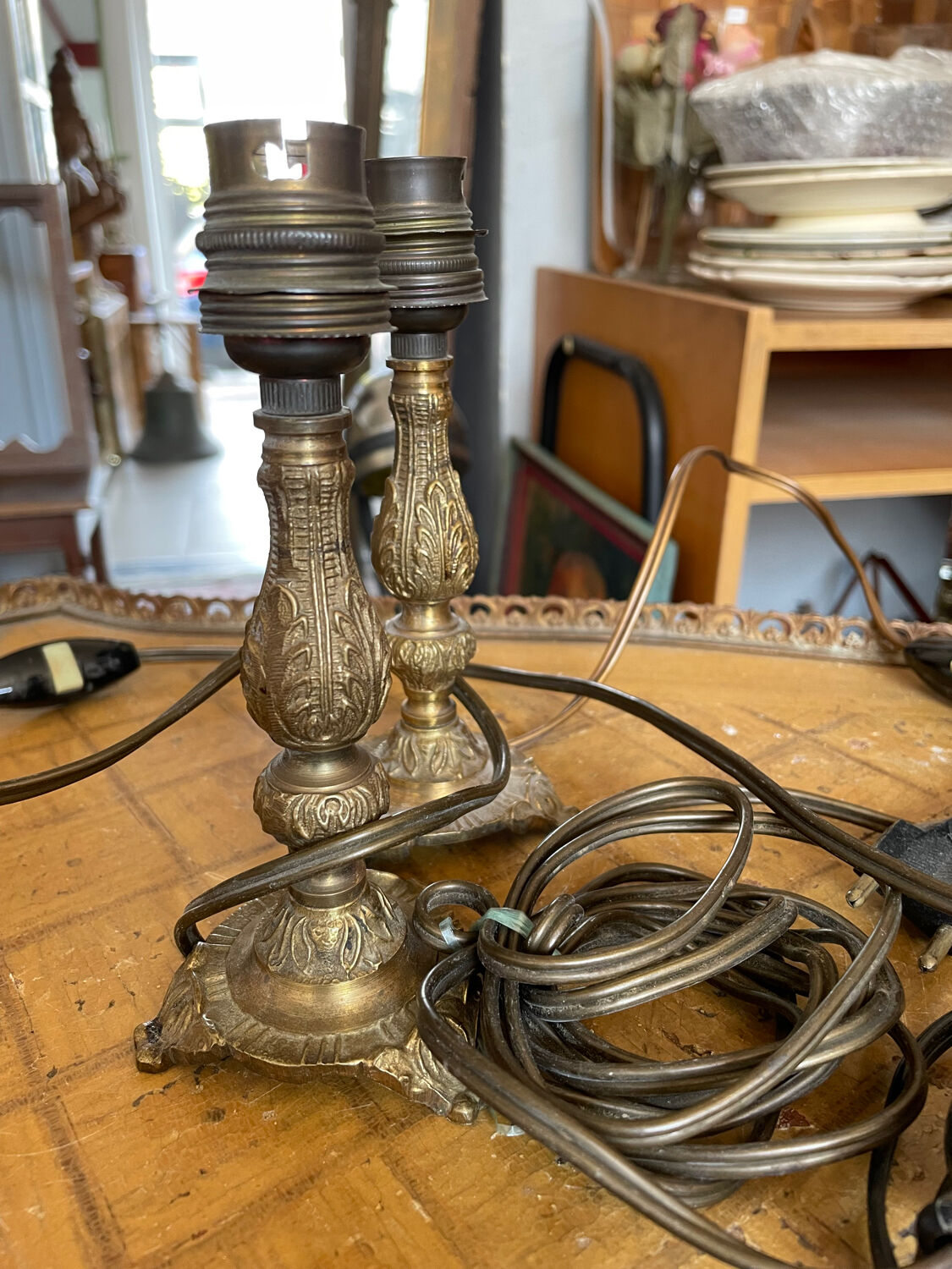 Brass lamp legs
