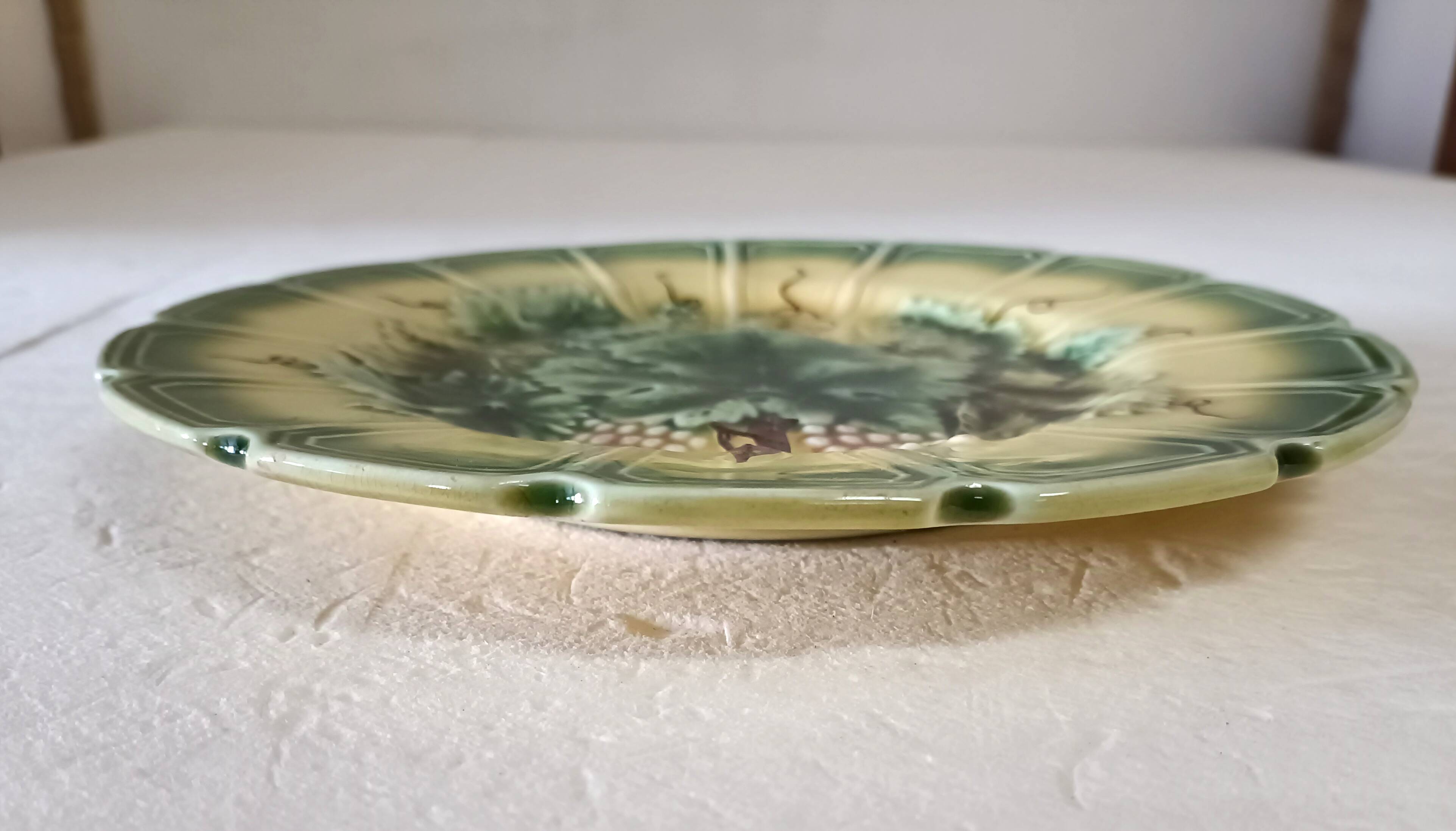 Sarreguemines barbotine plate