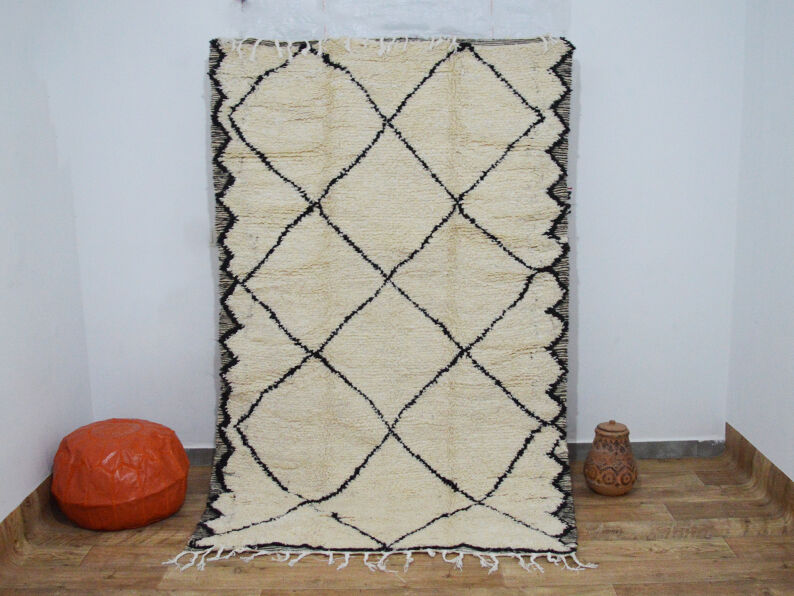 Handmade moroccan berber carpet 238 x 150 cm