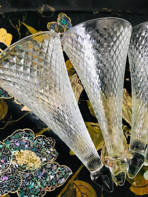 5 Trinquette champagne glasses or flutes - Henri Maire