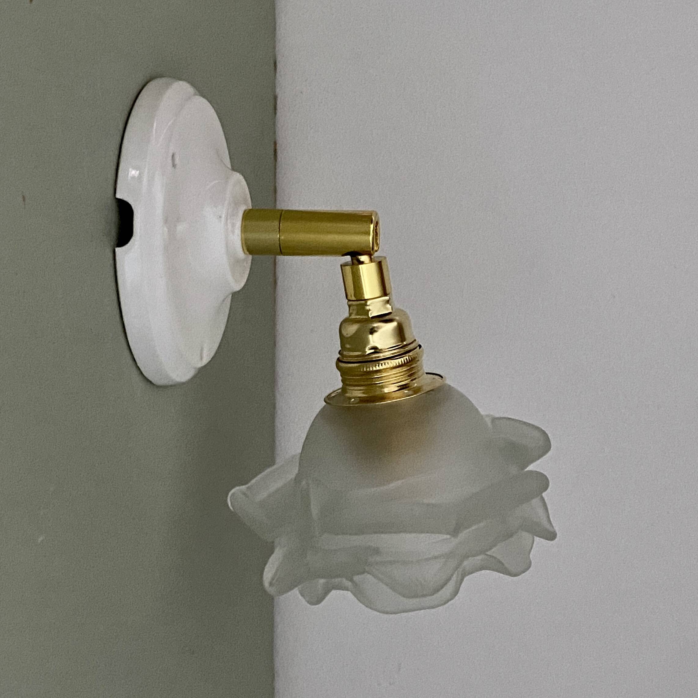 Vintage tulip wall lamp in frosted glass in the shape of a flower