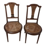 Paire de chaises 1900 en acajou et loupe de noyer marqueté.