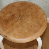 White mullca stool