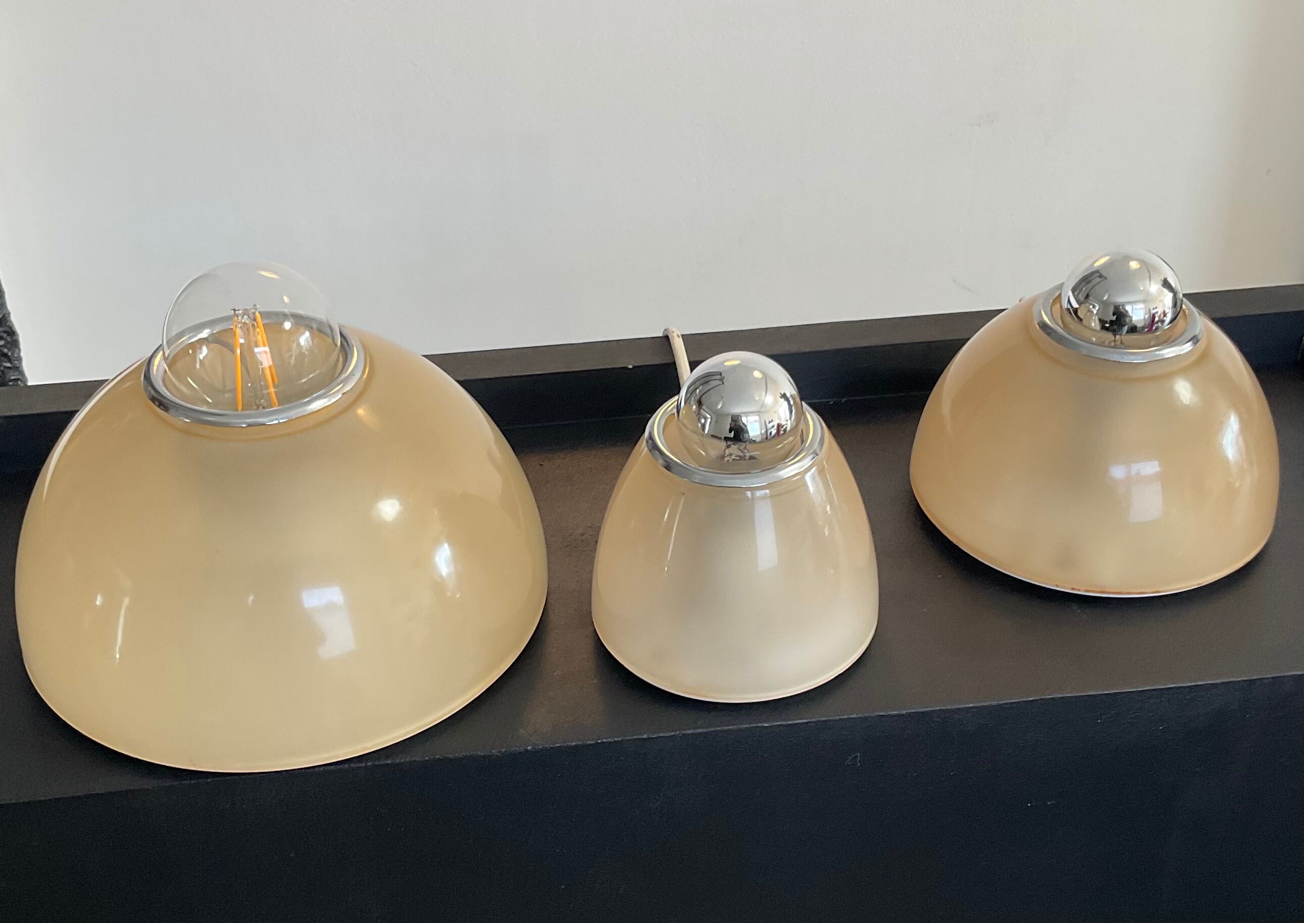 Trio de lampes Artemide Kalias et Tilos par Ernesto Gismondi