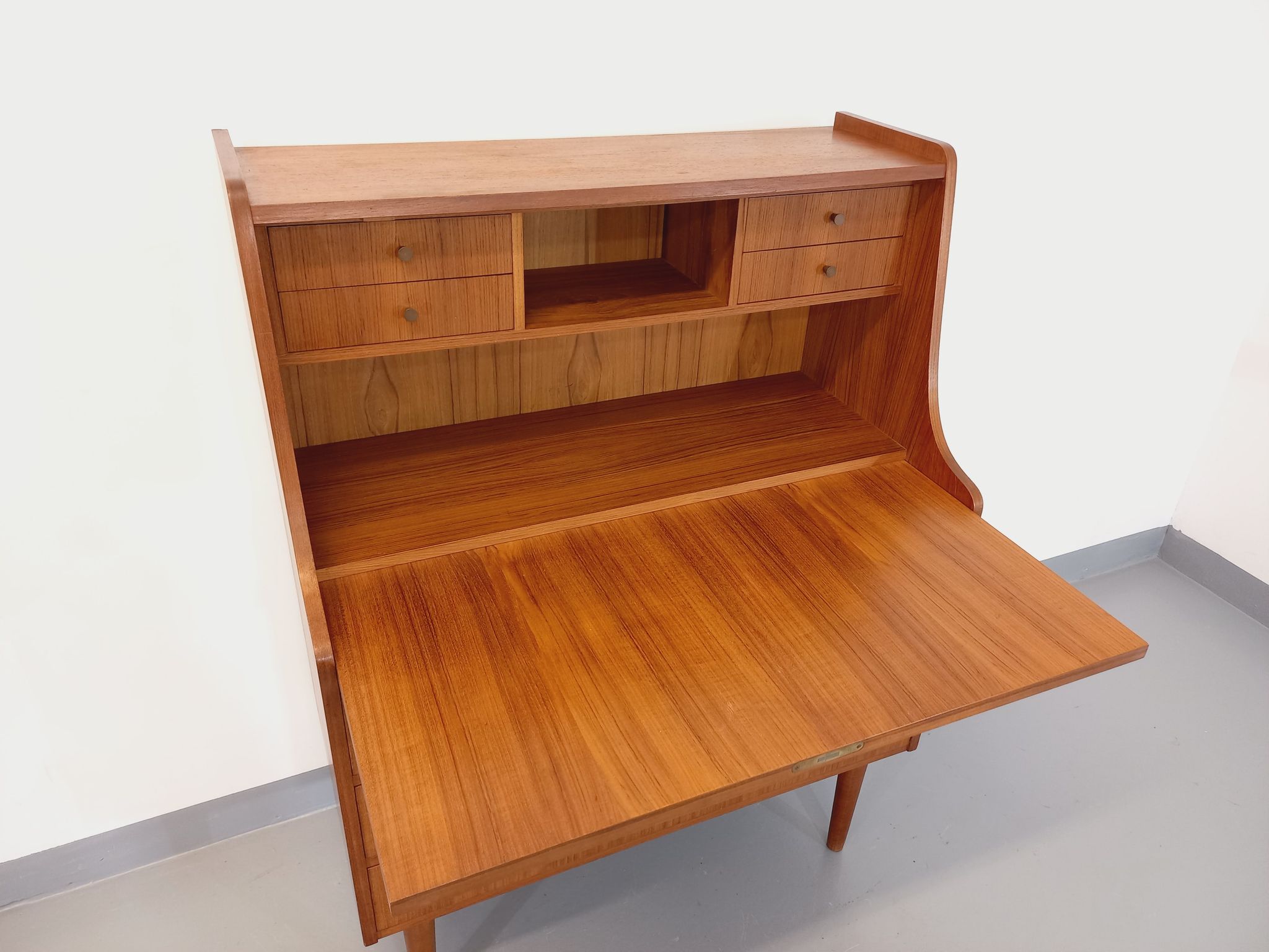 Secrétaire scandinave danois vintage Tibergaard en teck des années 50 60
