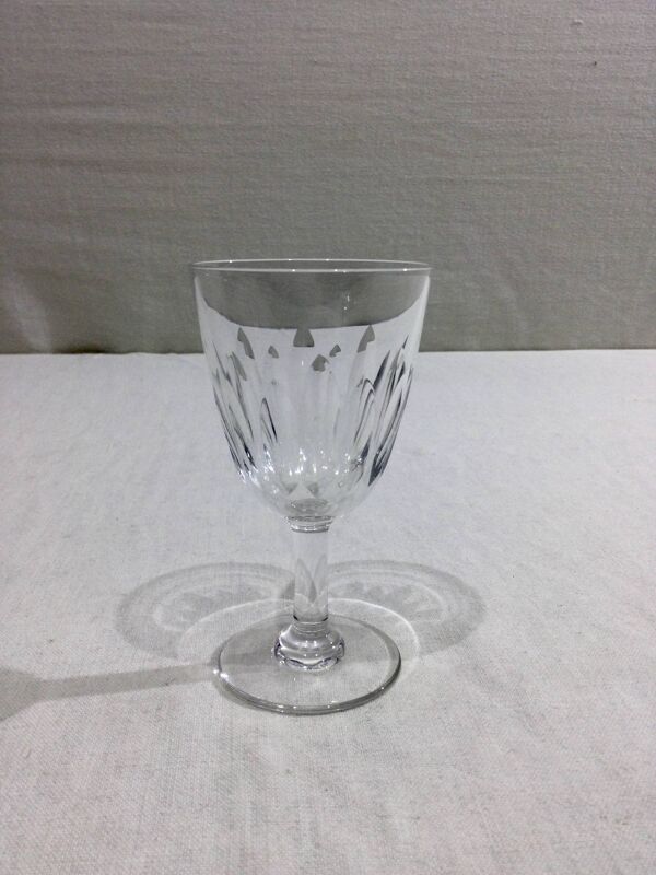 Baccarat – 12 verres à vin rouge En Cristal De Baccarat Modèle Casino