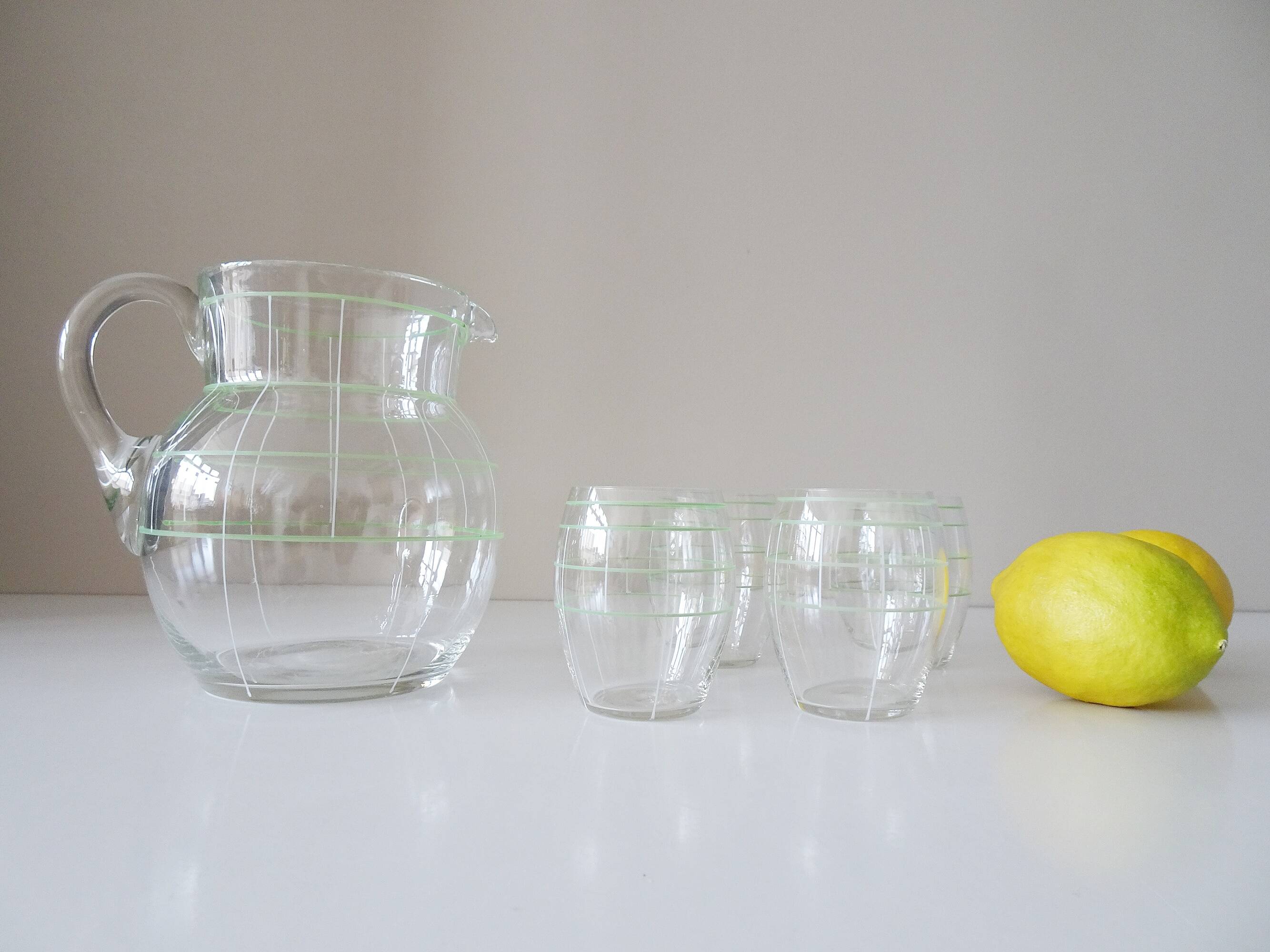 Pichet, carafe à eau avec verres