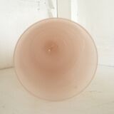 Vase en opaline rose