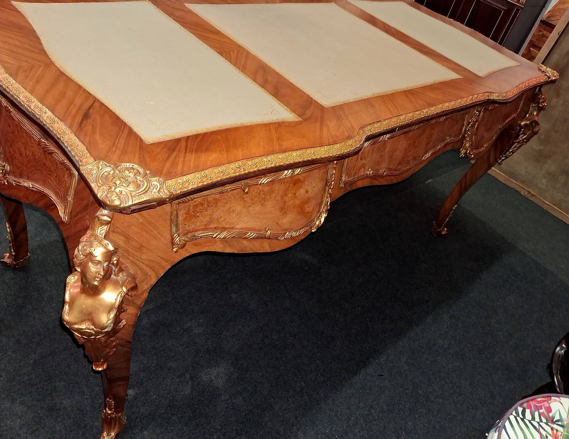 Large flat desk in the Louis XV style