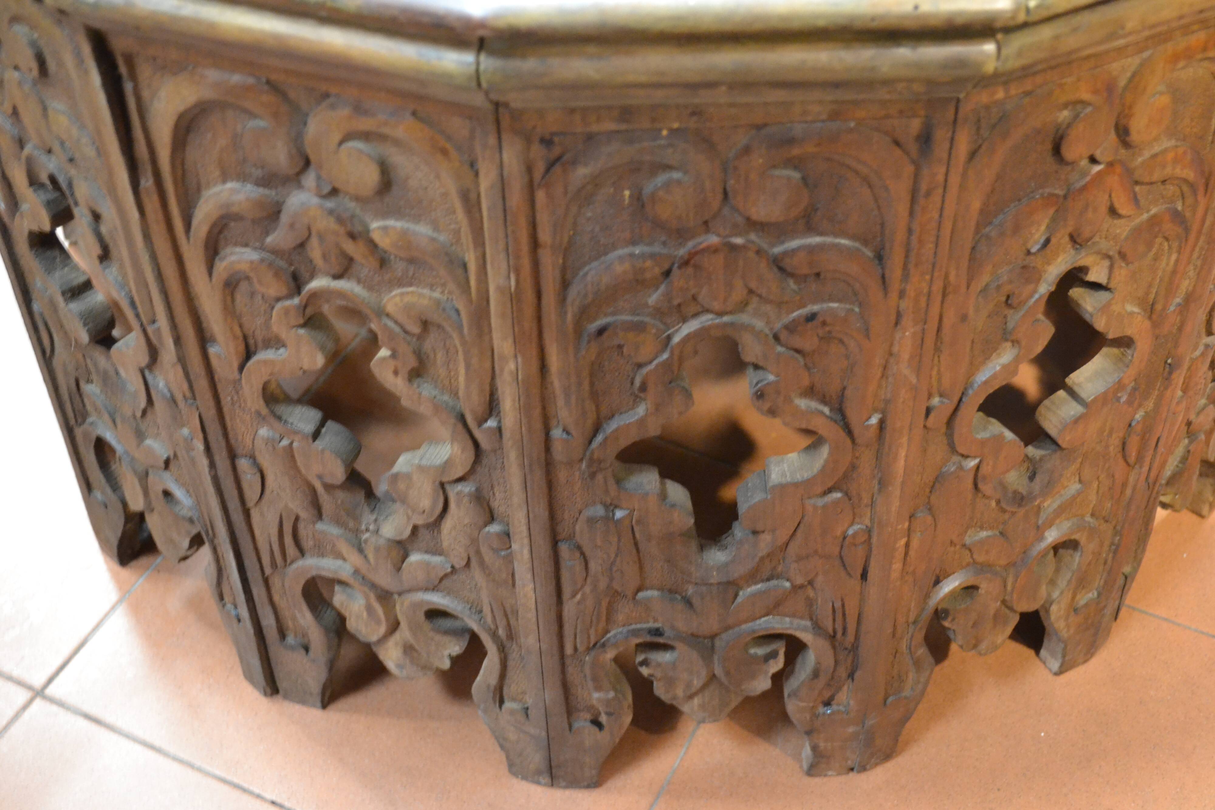 Table basse coloniale