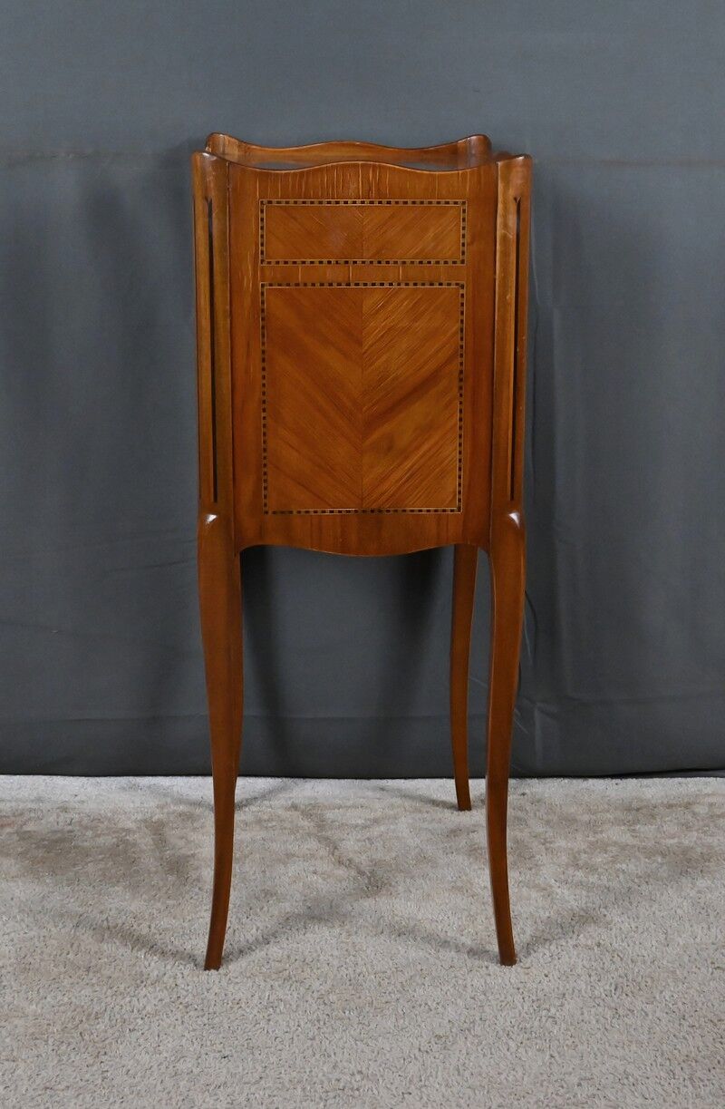 Living room table in marquetry, transitional style between Louis XV and Louis XVI – Mid 20th century