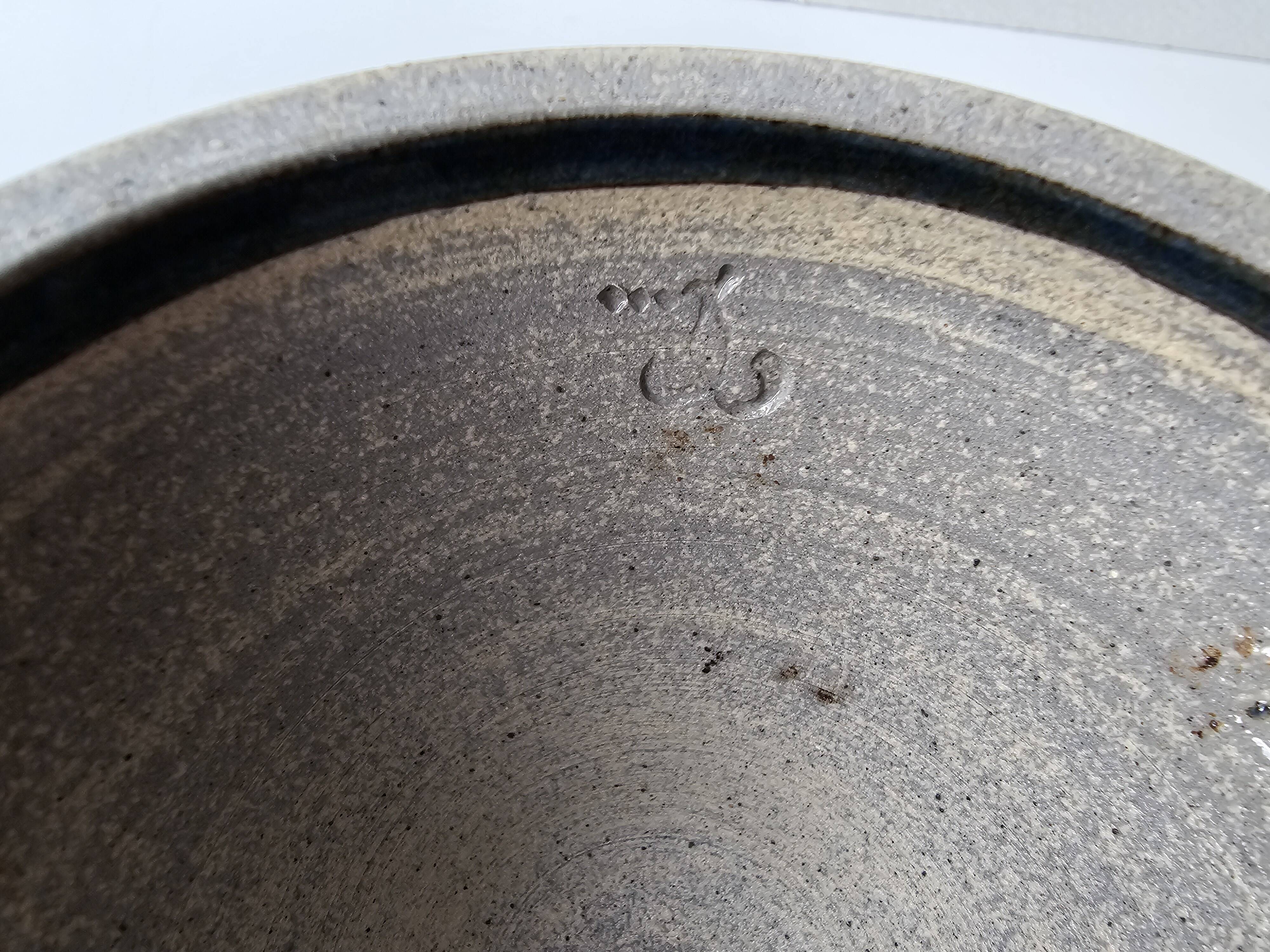 Magnificent blue ceramic flowerpot vase signed (pictogram with identification)