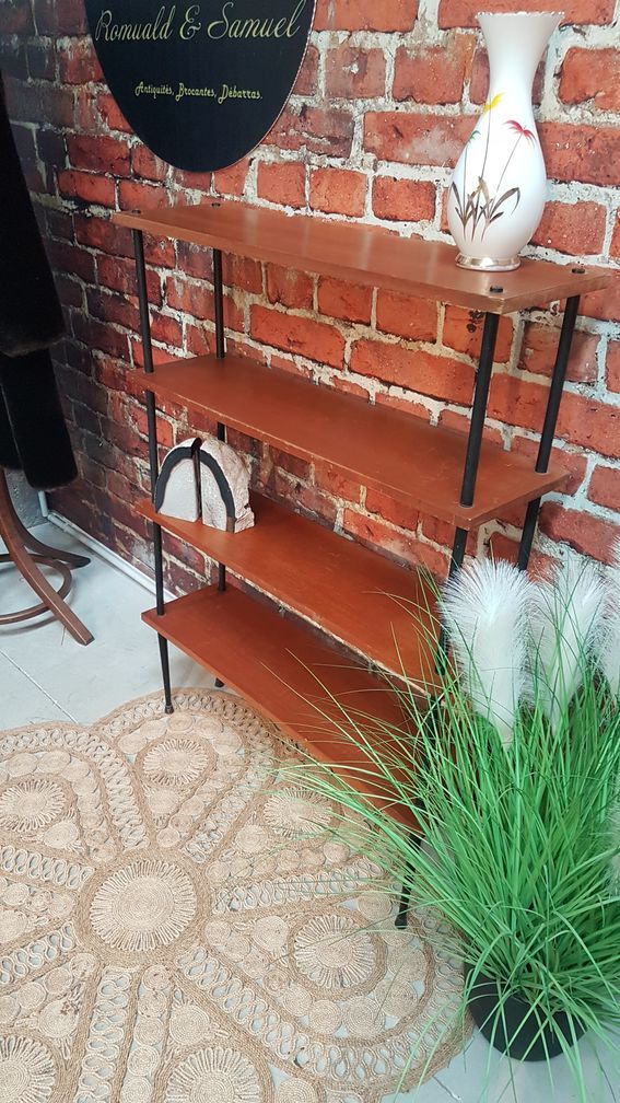 Etagère en bois pied métal