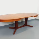 Table à manger ovale extensible en orme par Baumann, années 60-70