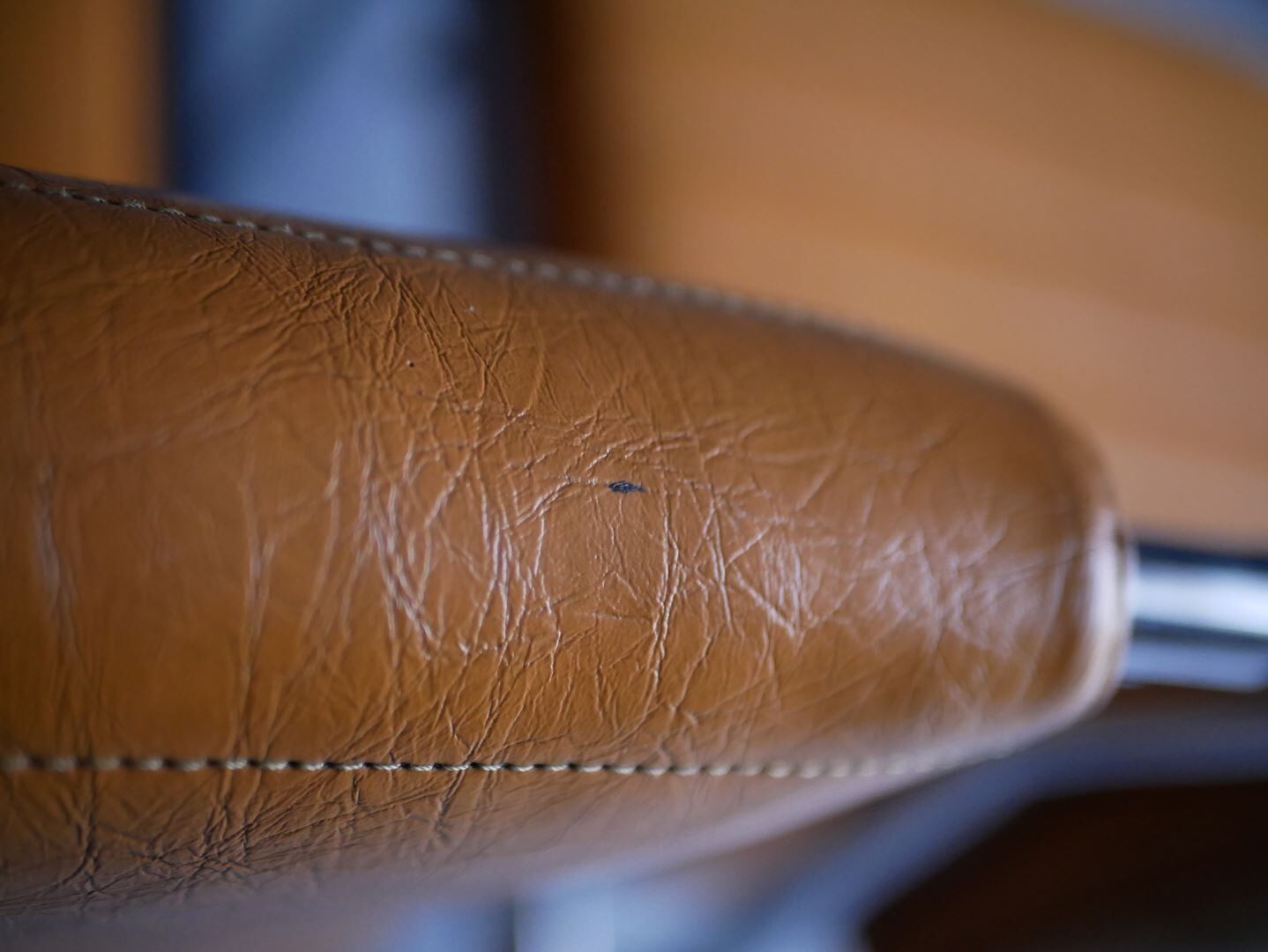 Pair of 70s design chairs