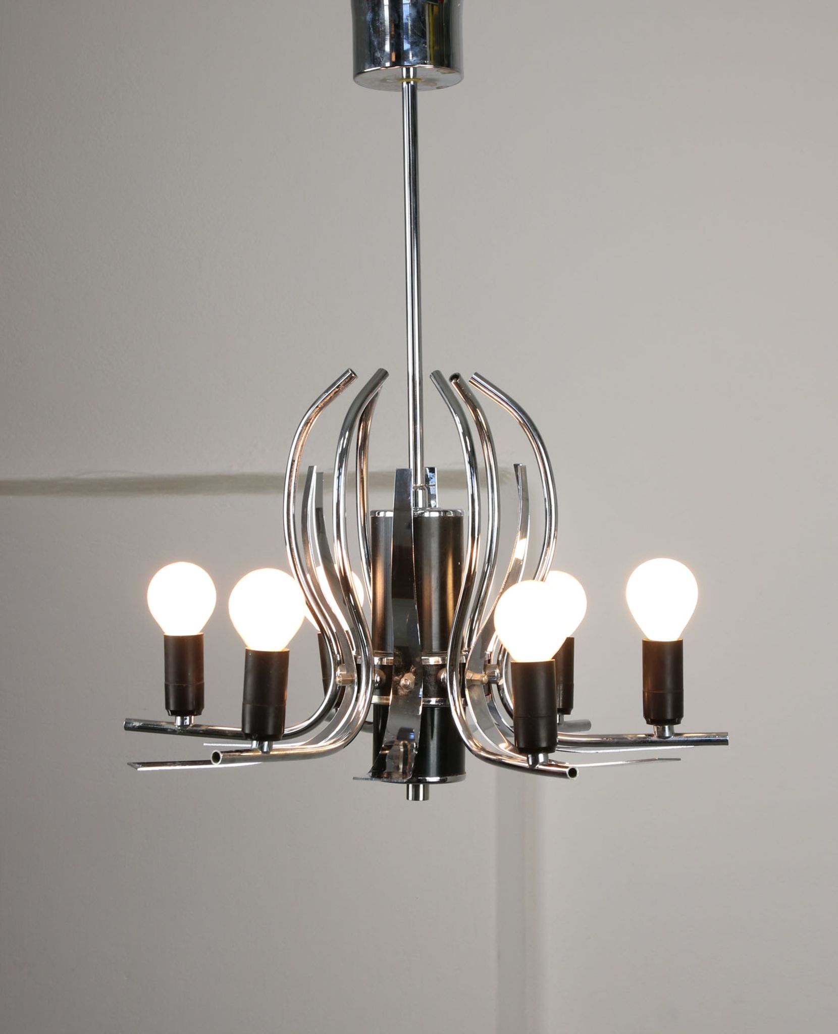 Lustre vintage en forme de cygne chromé, années 70