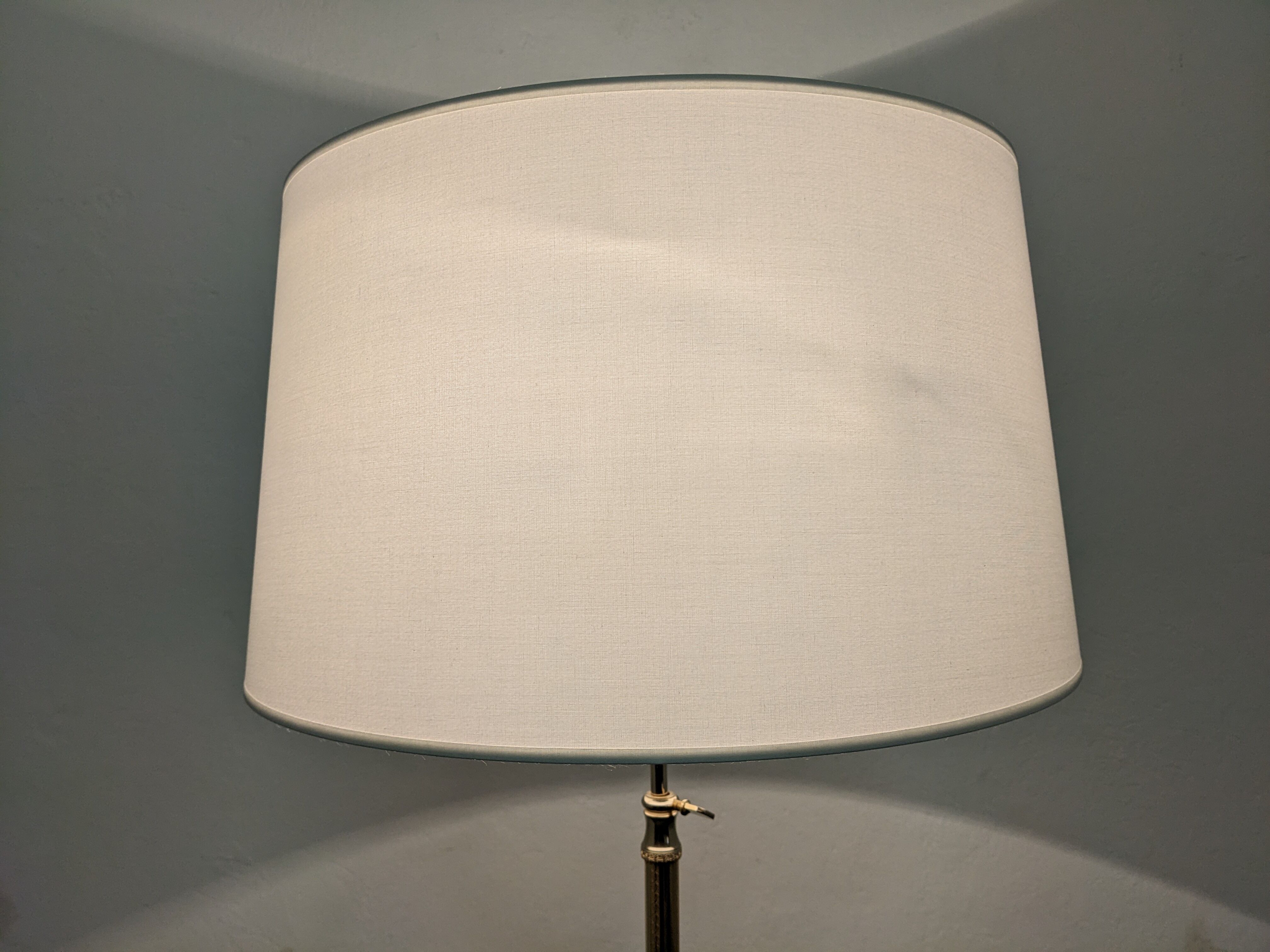 Brass tripod floor lamp from the 50s/60s