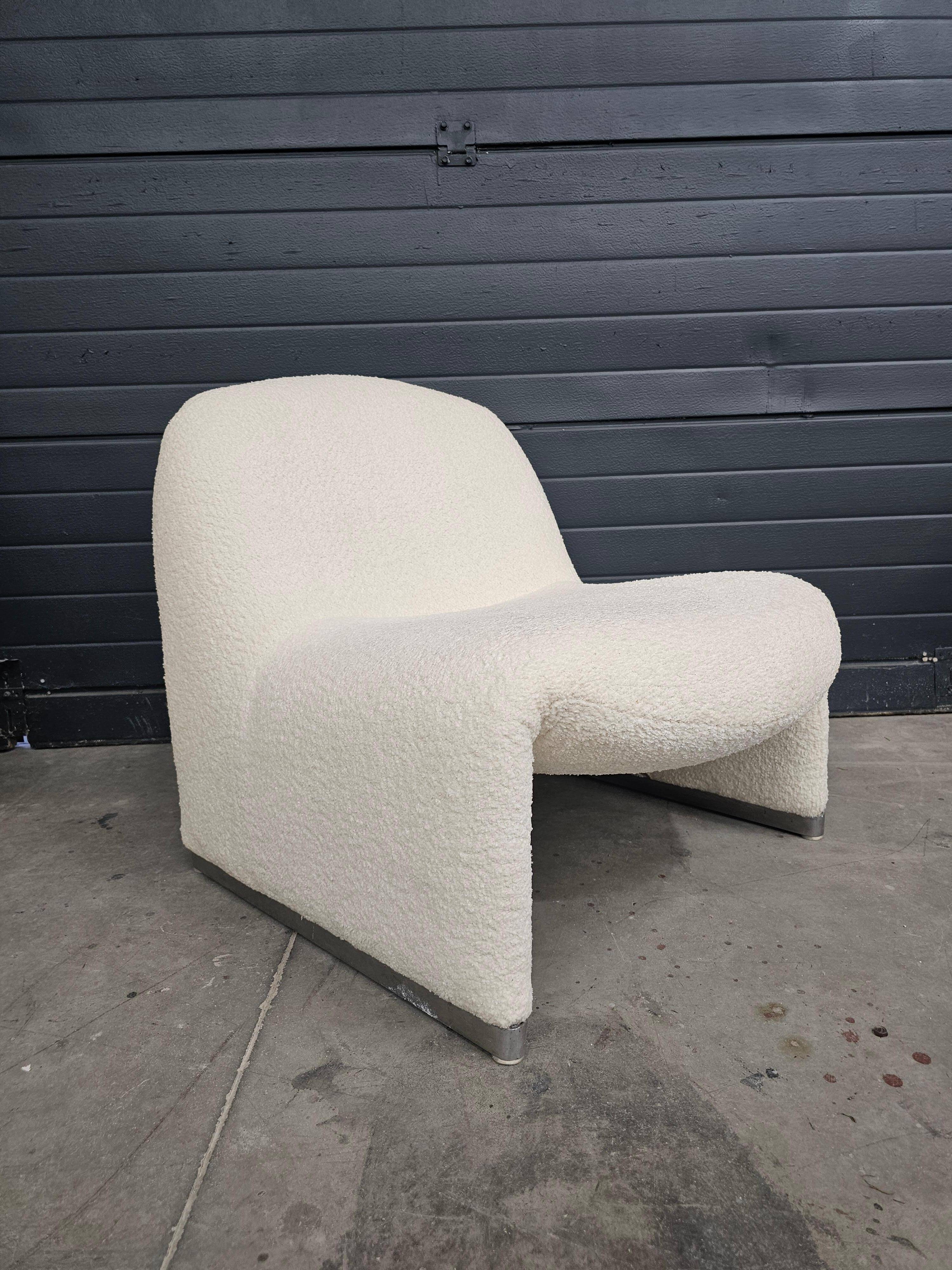 Fauteuil Alky en bouclé par Giancarlo Piretti pour Artifort