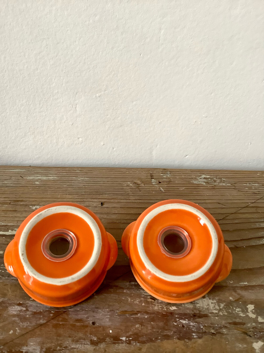 Le Creuset salt and pepper shaker