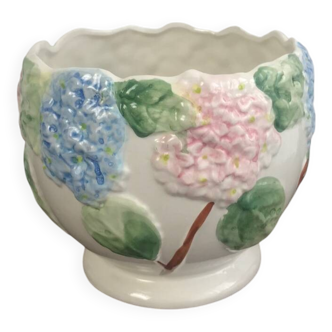 Vintage slip pot with hydrangea pattern