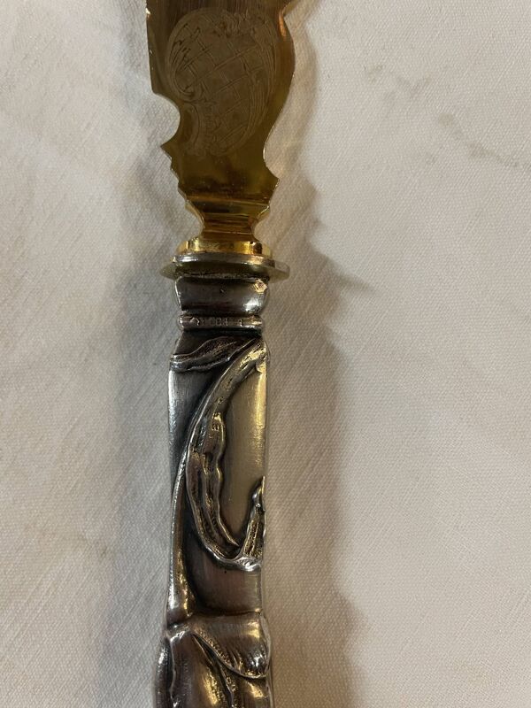 Couteau à tarte en argent