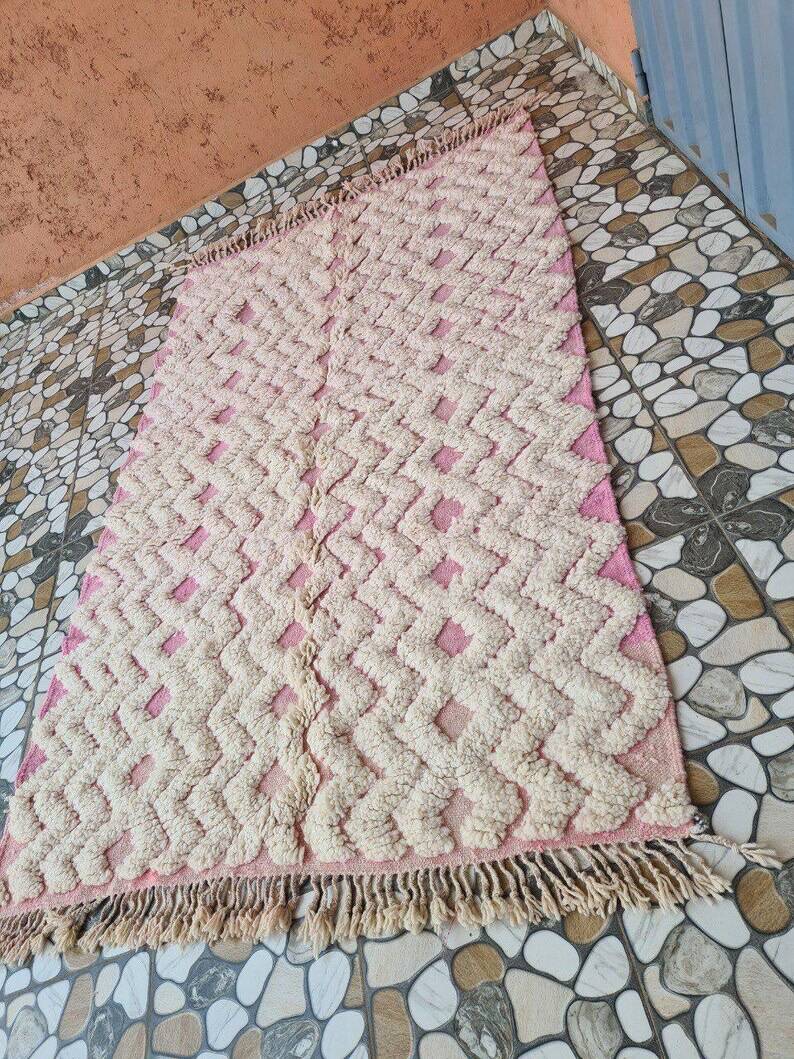 Authentic handmade pure wool rug size 2/3 m