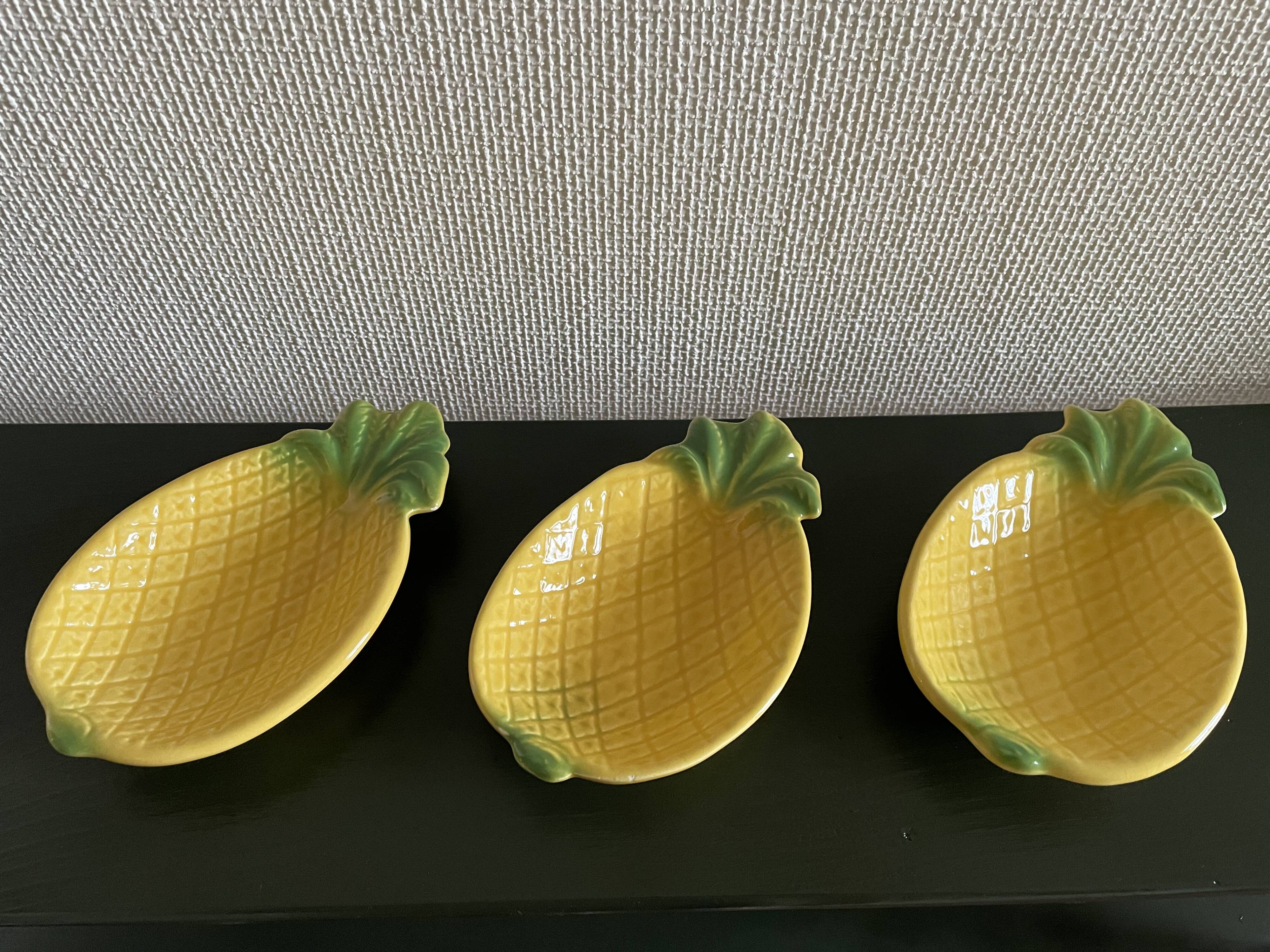 Pineapple cups