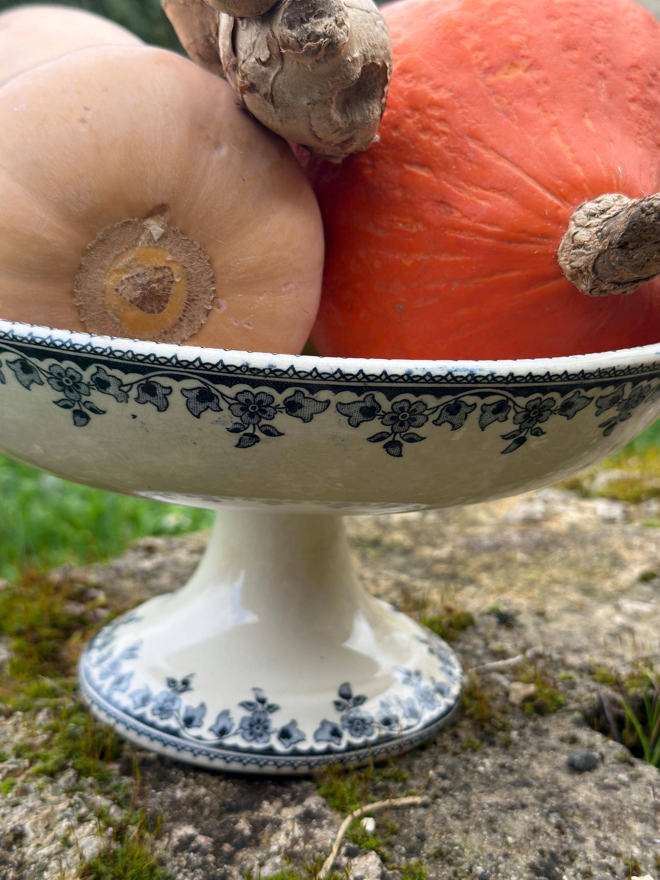 Compotier ancien en faïence Terre de Fer - Décor floral bleu