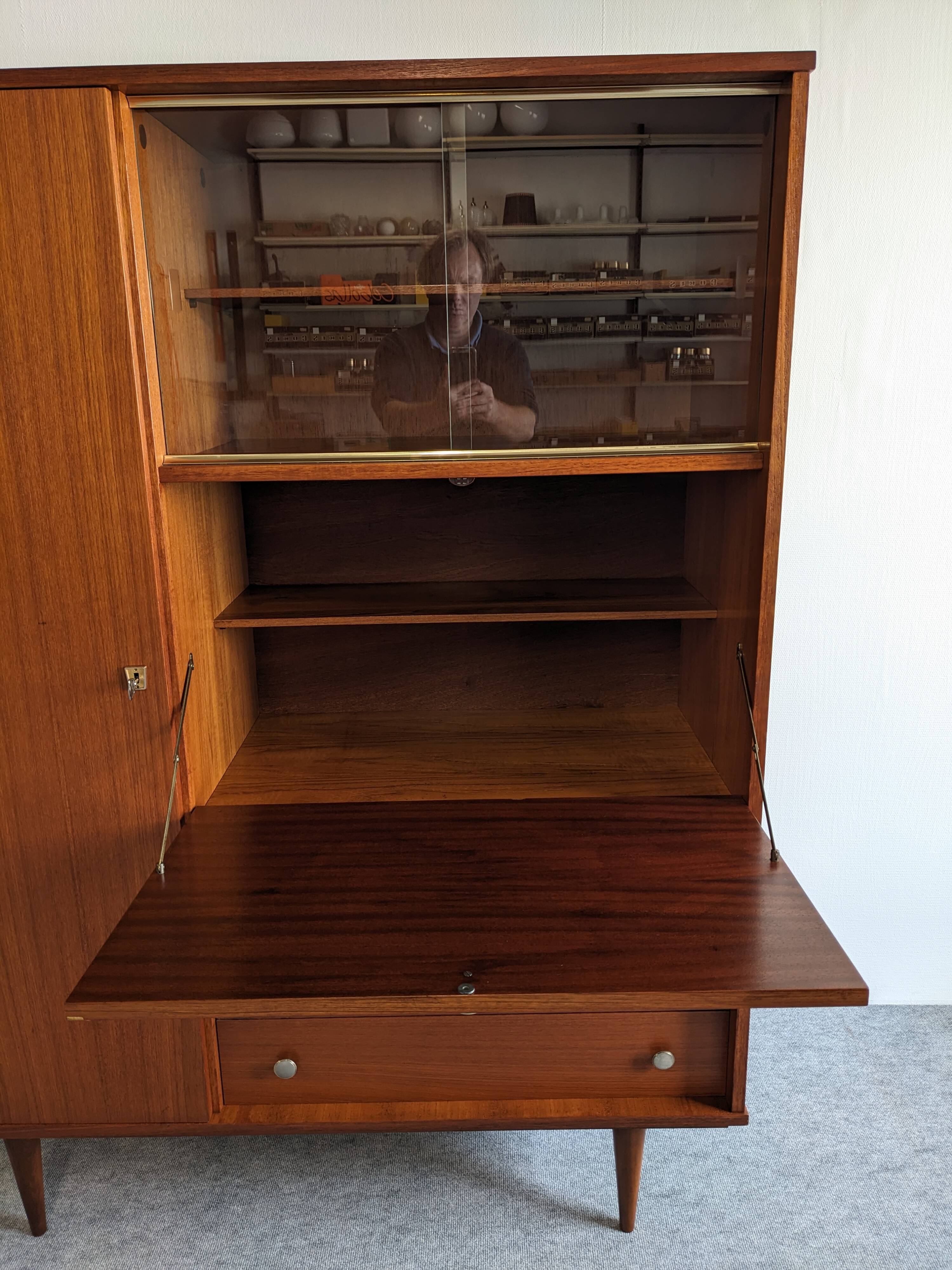 Armoire vitrine et secrétaire en palissandre années 50/60