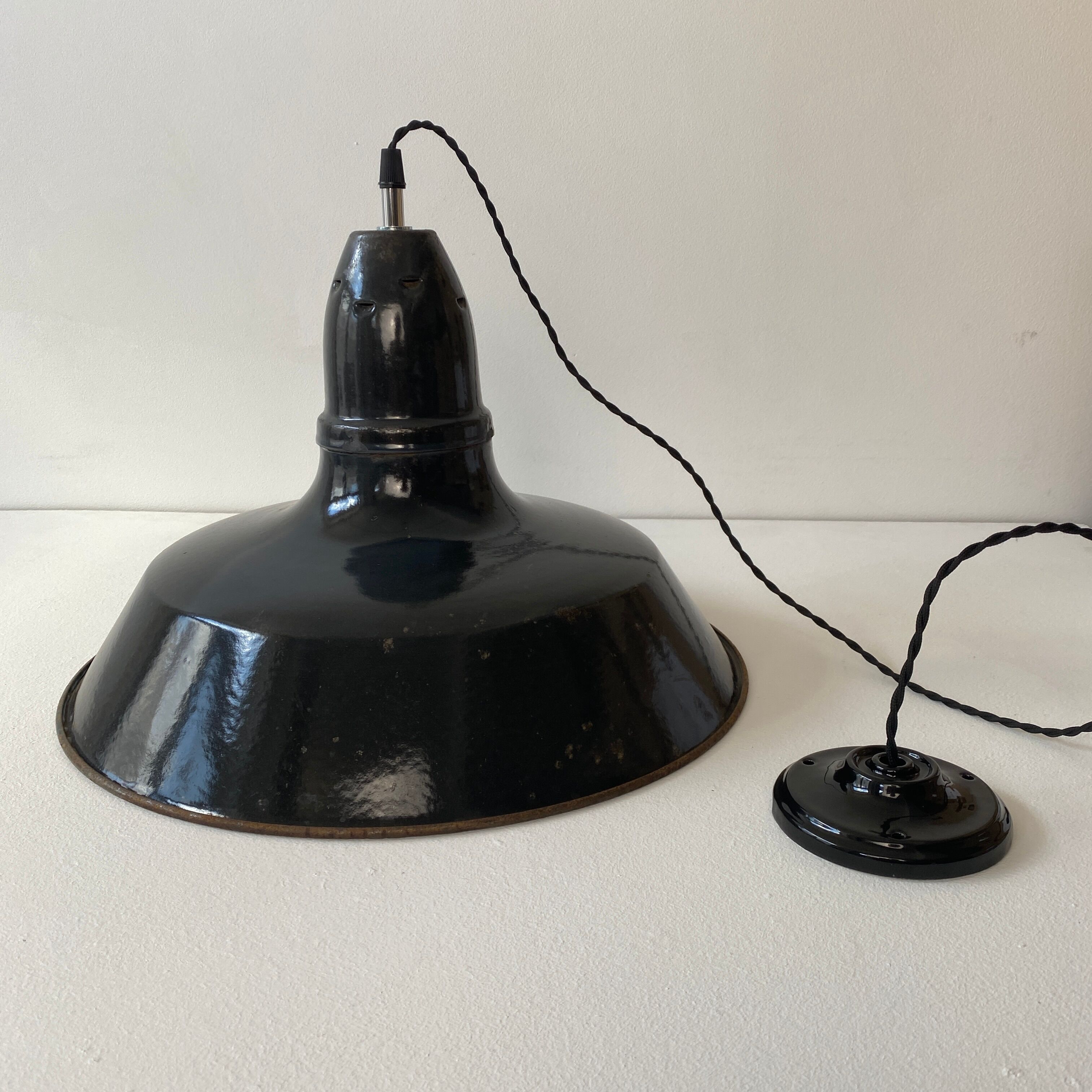 Pair of old industrial suspensions 40 cm