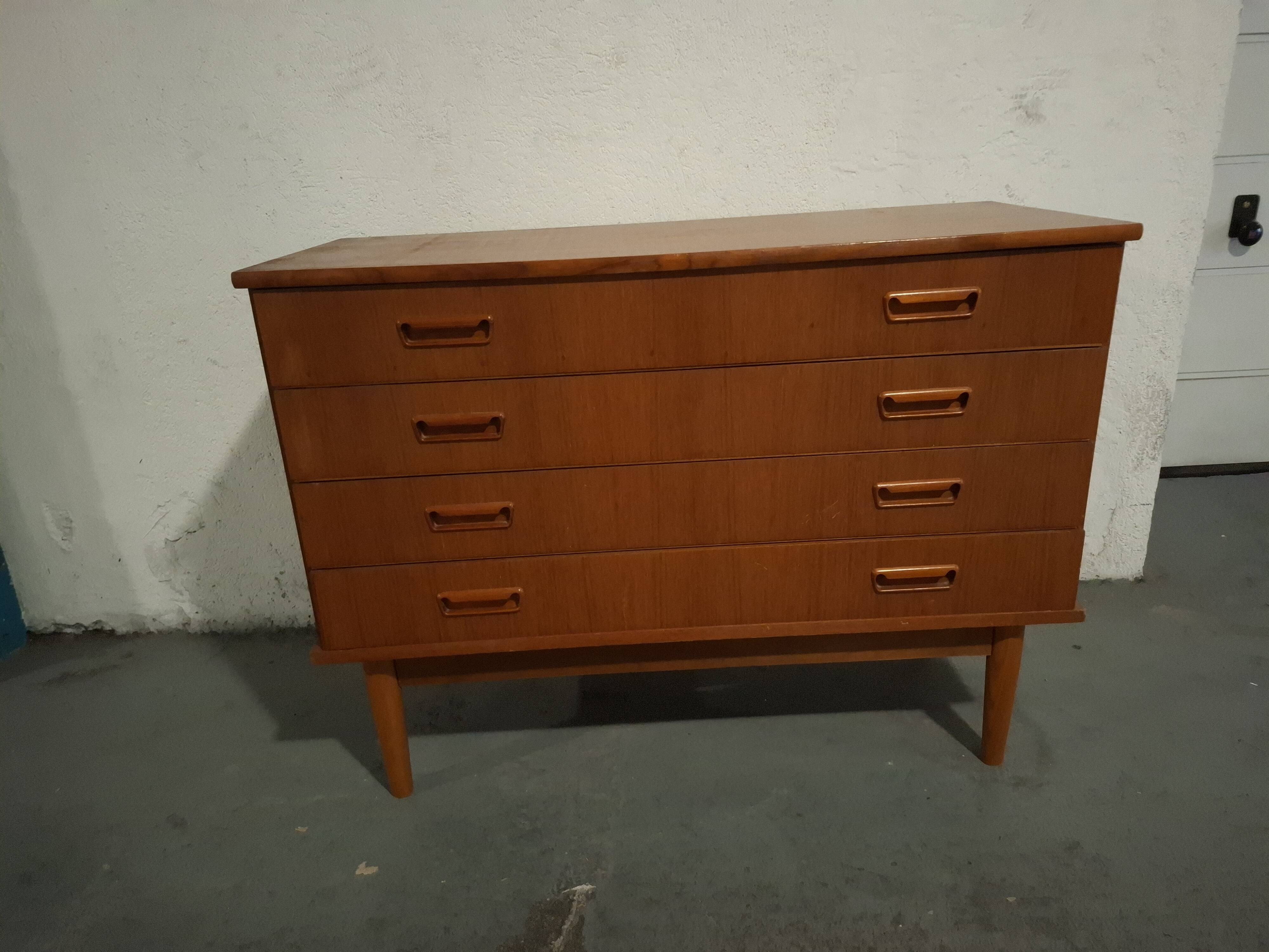 Scandinavian teak chest of drawers, 1960s design