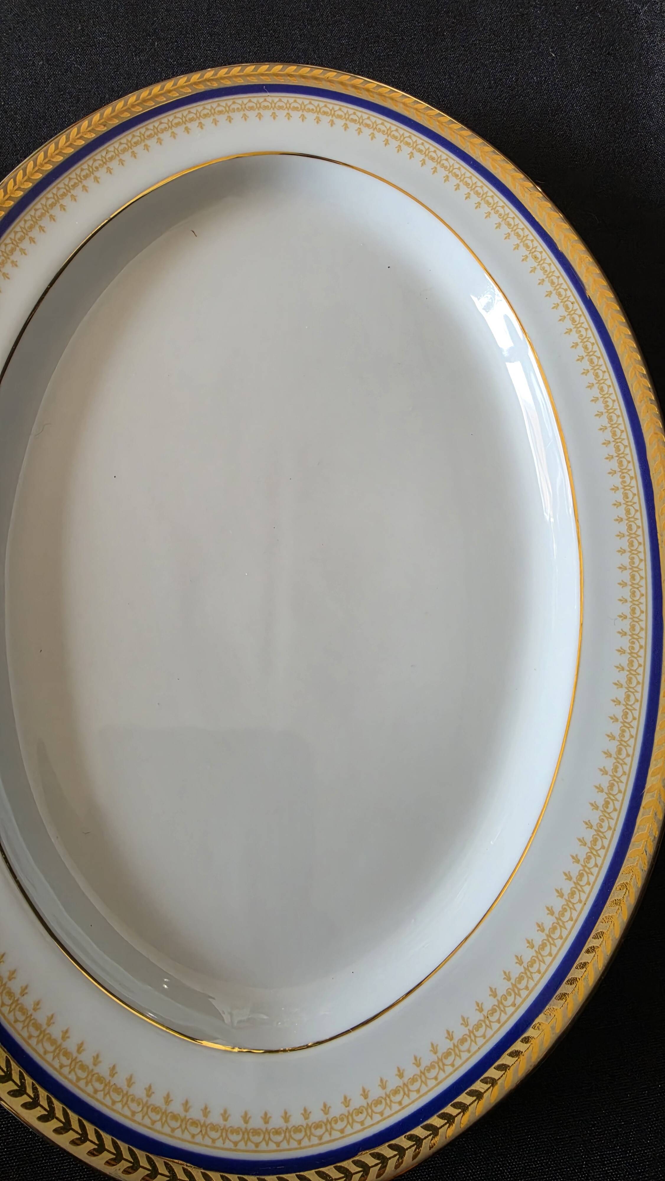 Set of 2 oval shrimp dishes in Limoges porcelain "Blue de F"