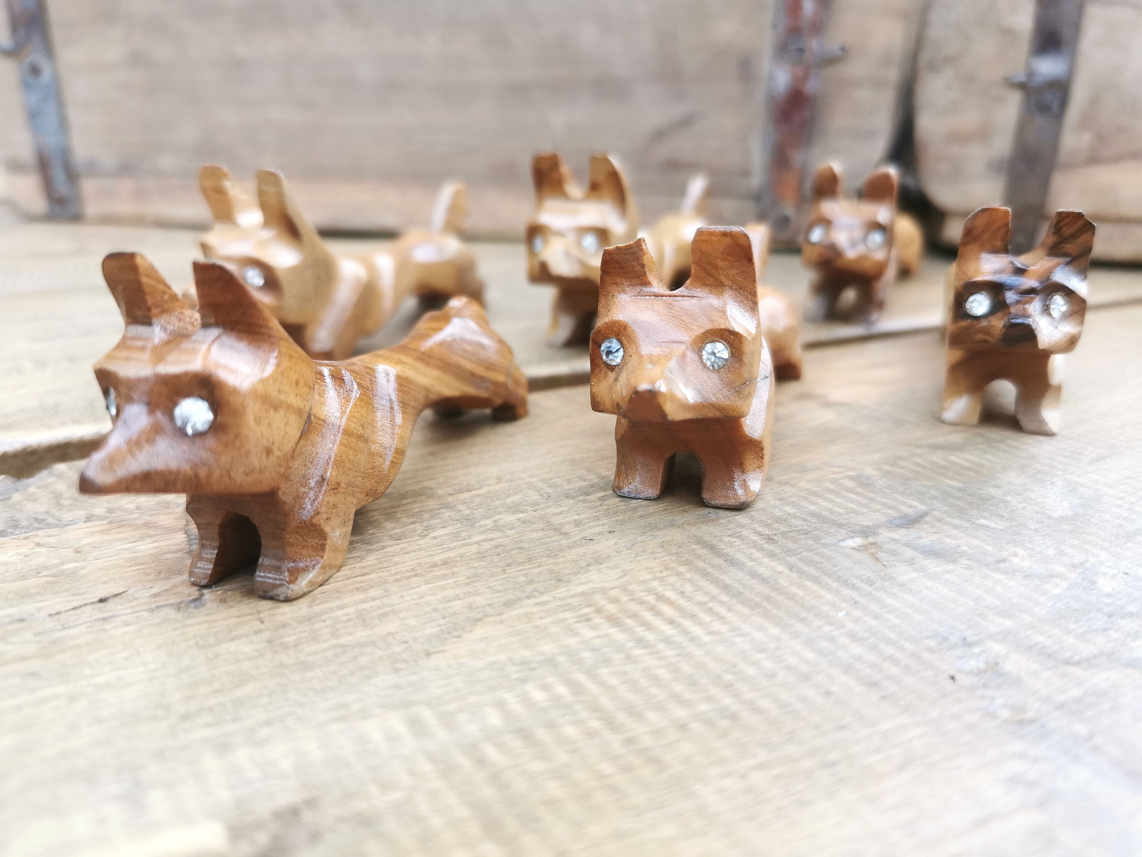 Set de 6 porte couteaux chien en bois