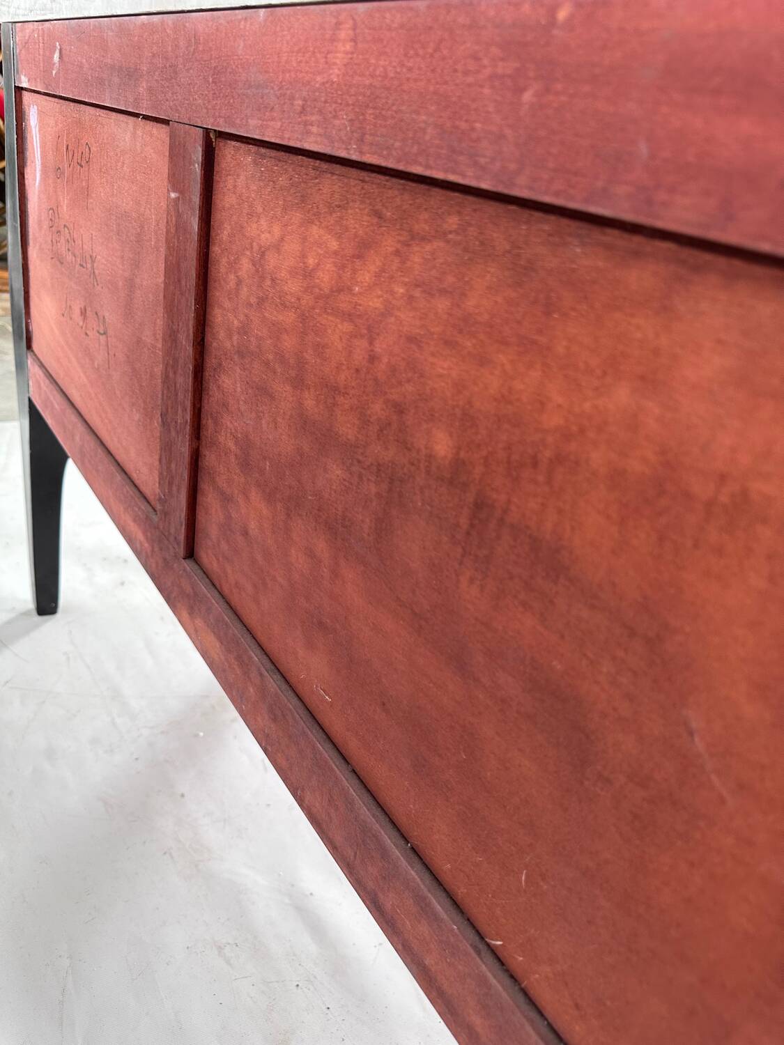 Chinese lacquered style commode