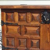 Tuscan chest in solid wood, Argudo Navarro, Spain