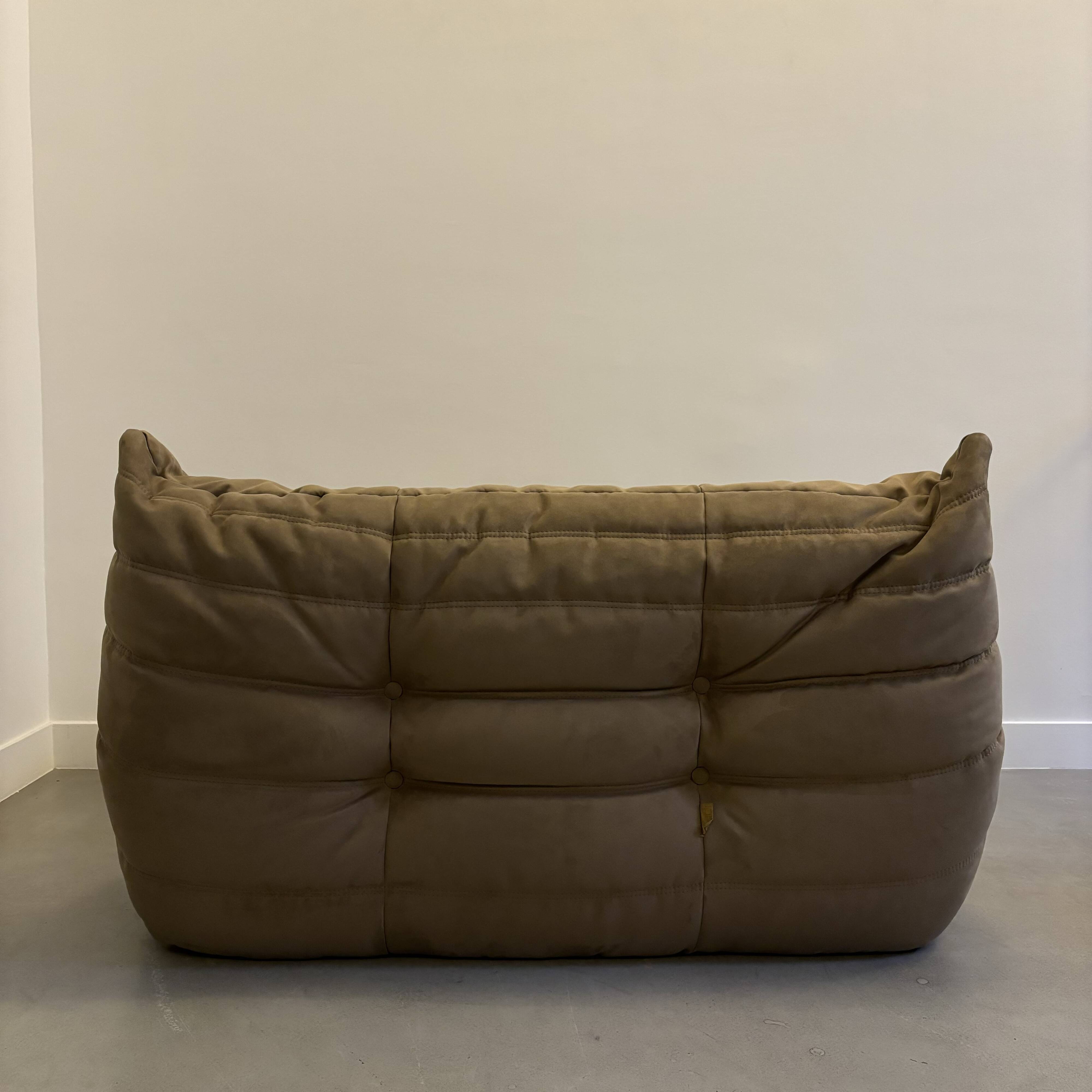 Canapé 2 places Togo de Michel Ducaroy pour Ligne Roset