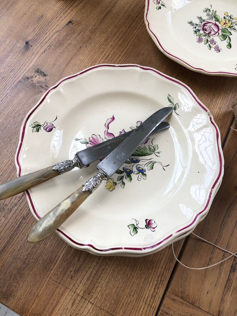 10 flower plates Sarreguemines Lyon