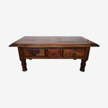 Oak wood coffee table