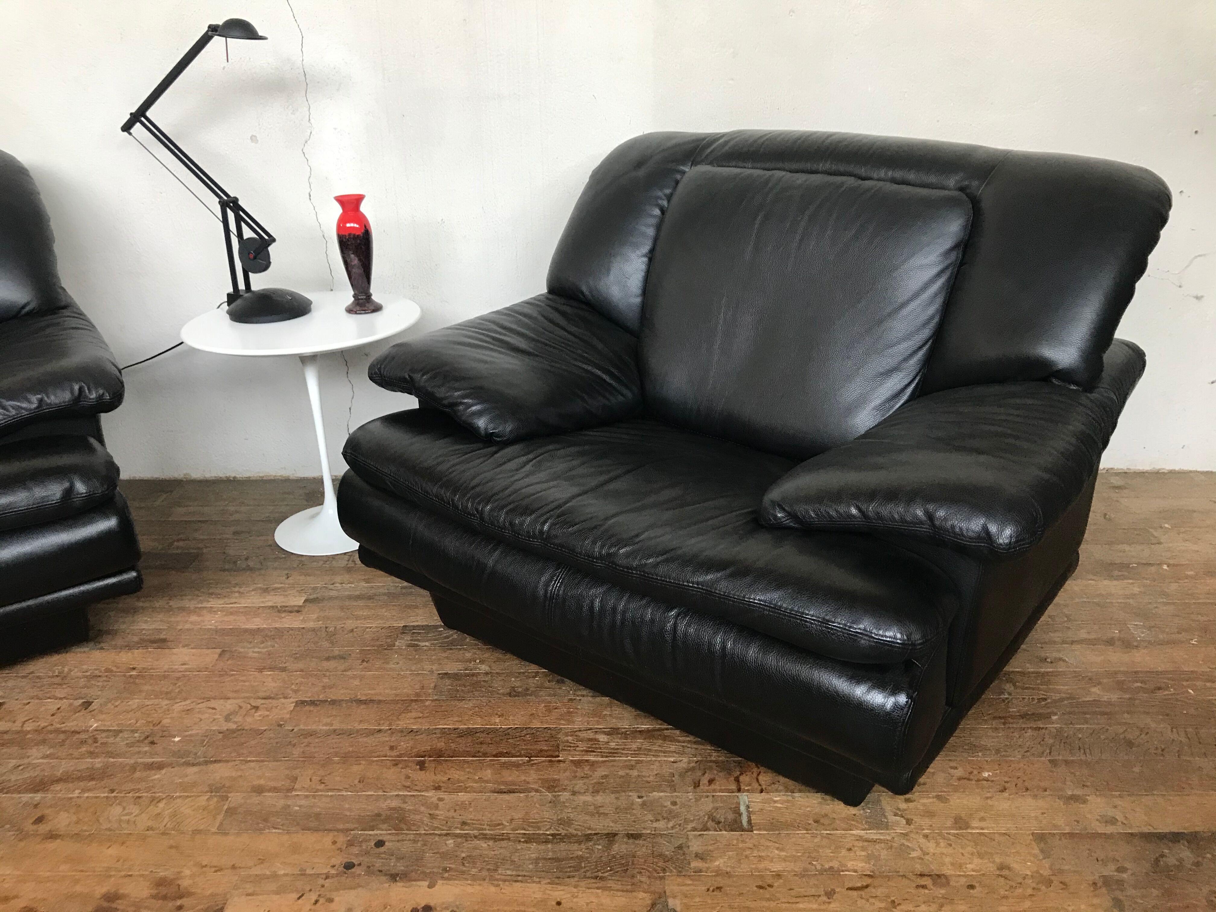 Authentic vintage armchairs leather Italian style quality top 1970